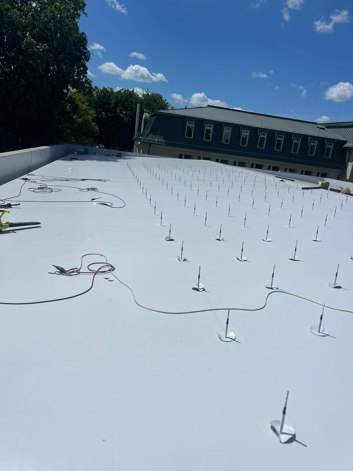 Tempo kézilabda csarnok hőtechnikai és vízszigetelési korszerűsítése