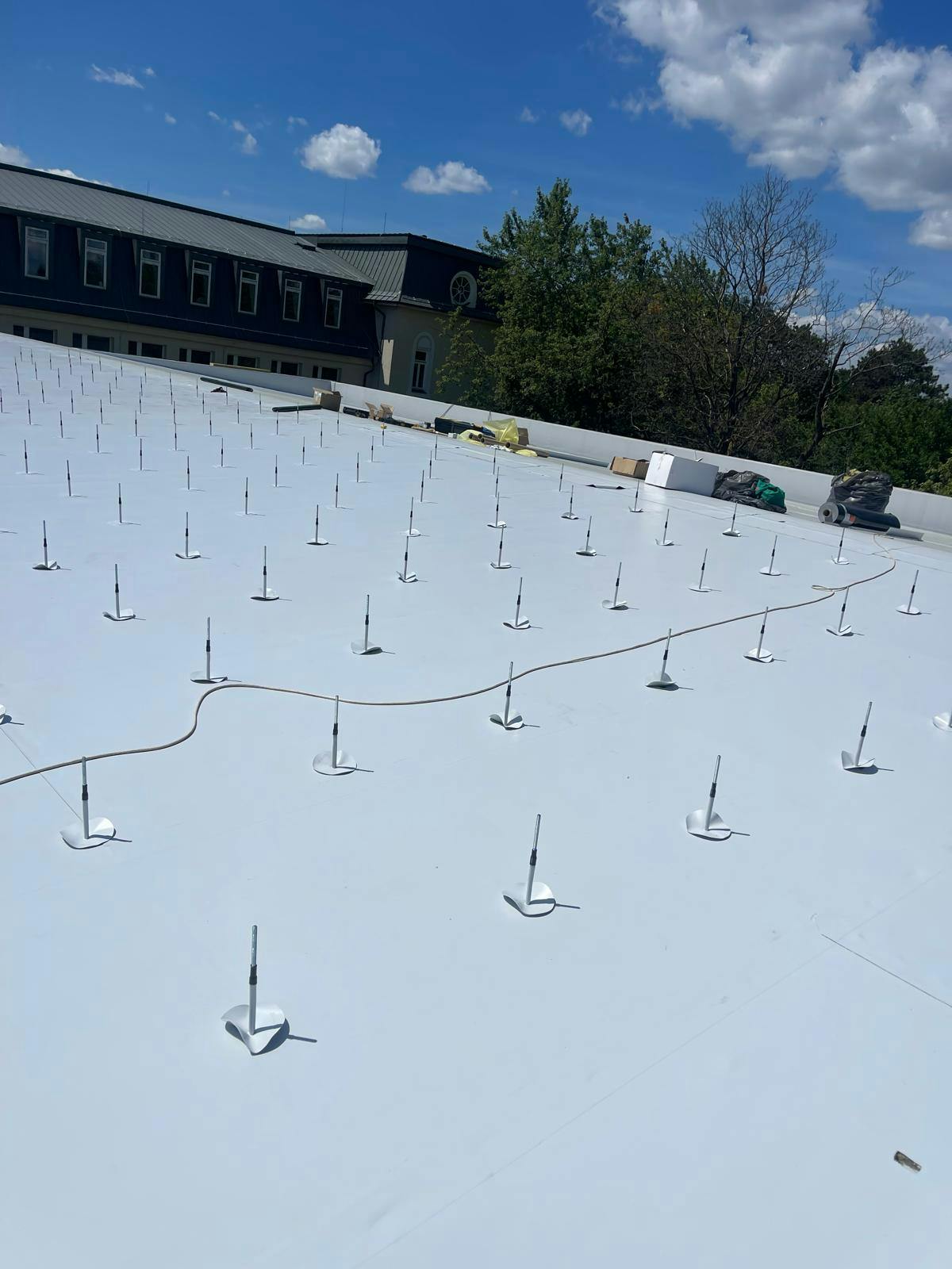 Tempo kézilabda csarnok hőtechnikai és vízszigetelési korszerűsítése