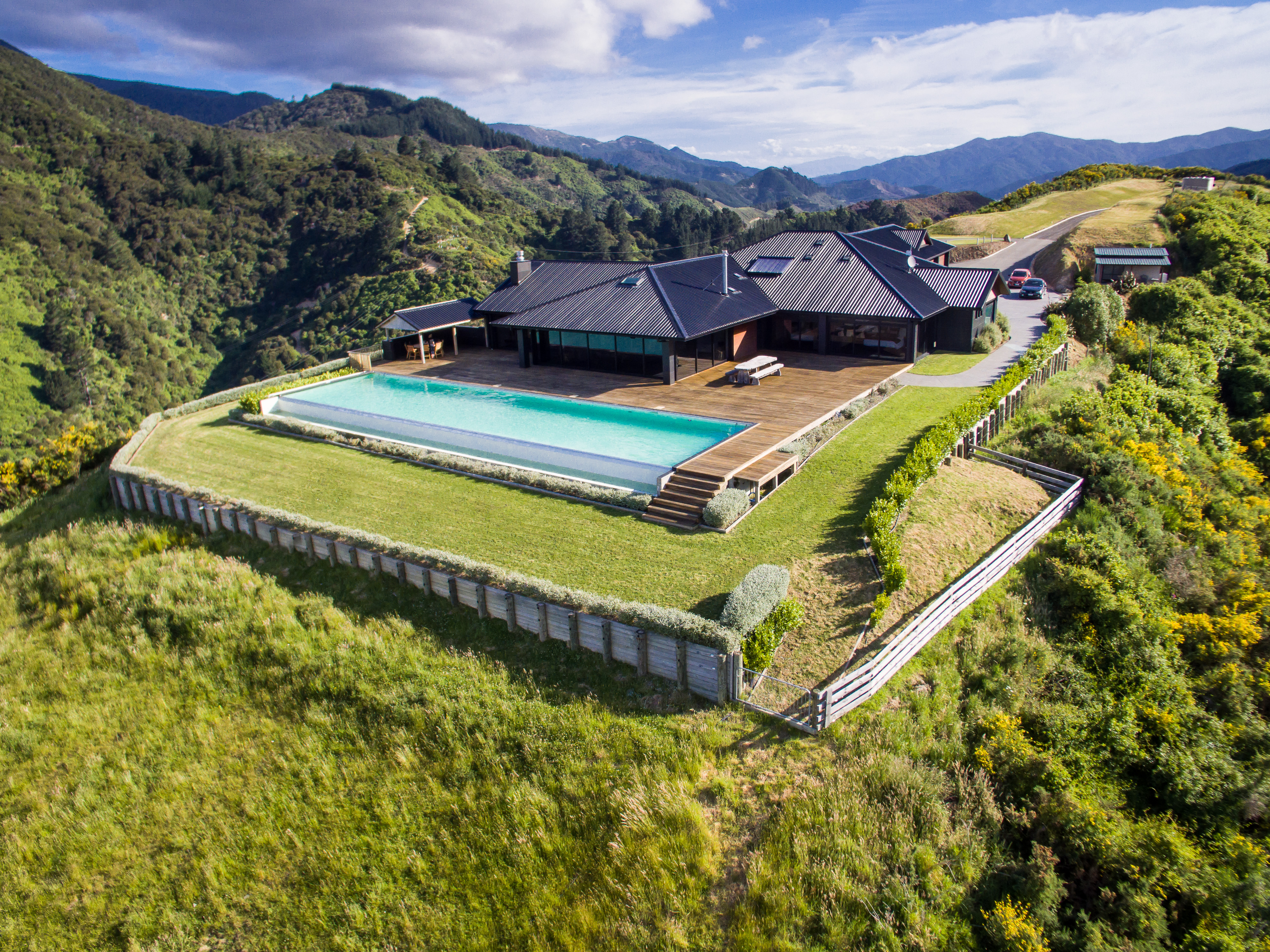 Luxury Living with Panoramic Views