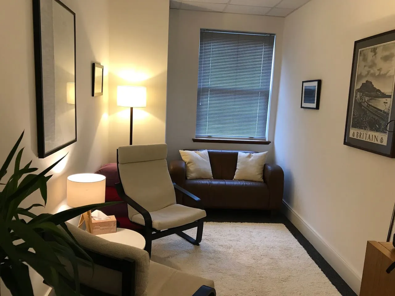 The Quiet Room: two armchairs, a lamp and a sofa by the window