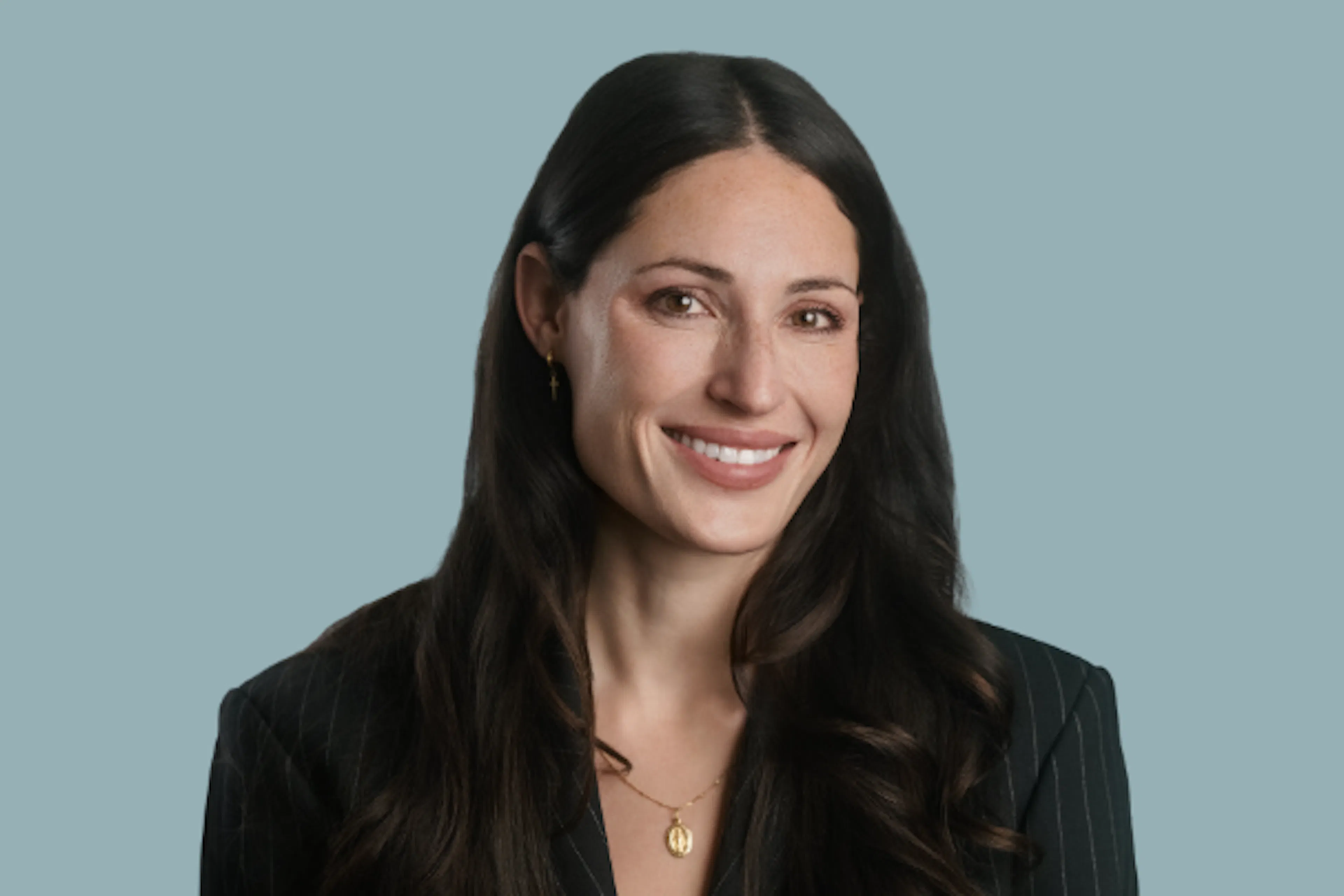 Caroline Williamson Headshot