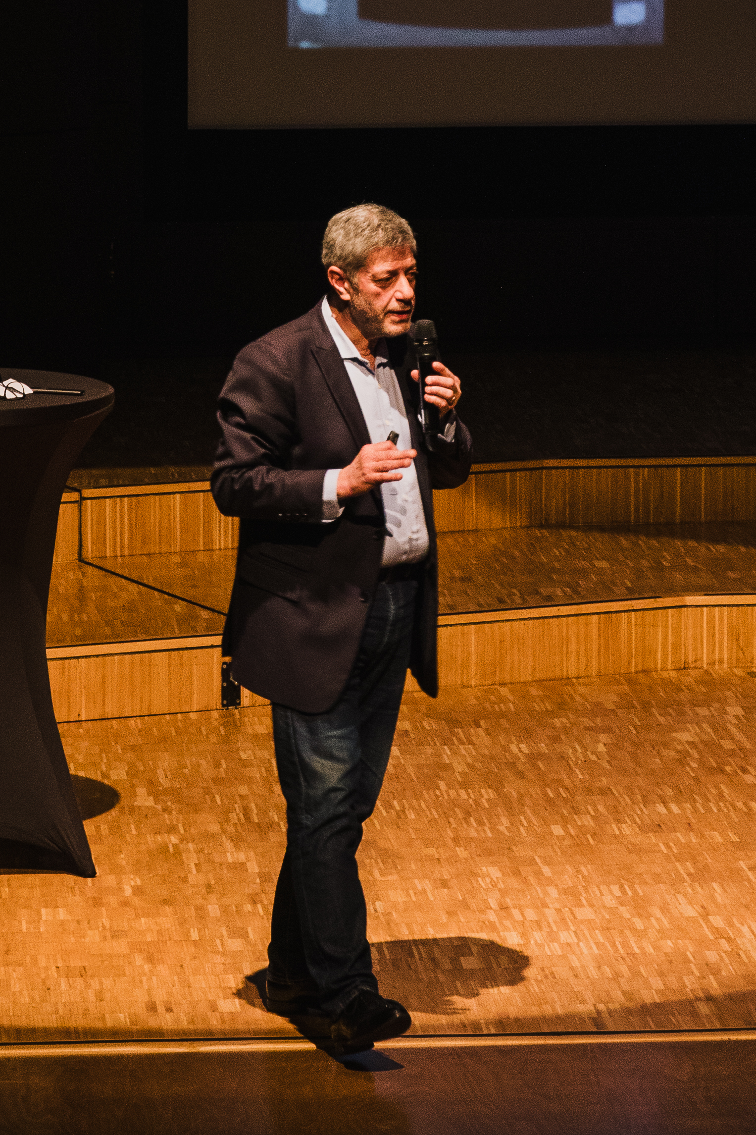 © Aniket Godbole / R7AL