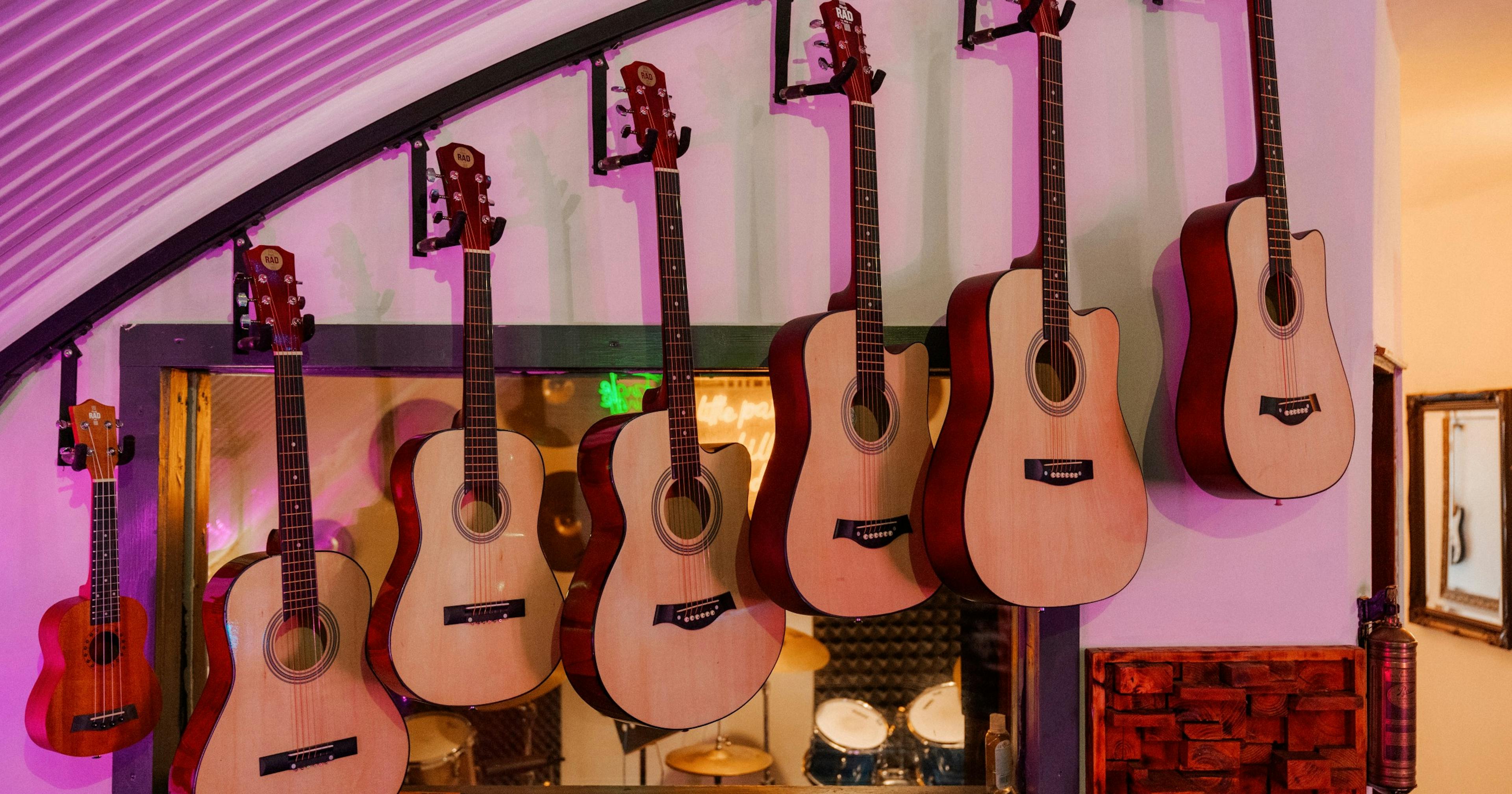 guitars on rack 