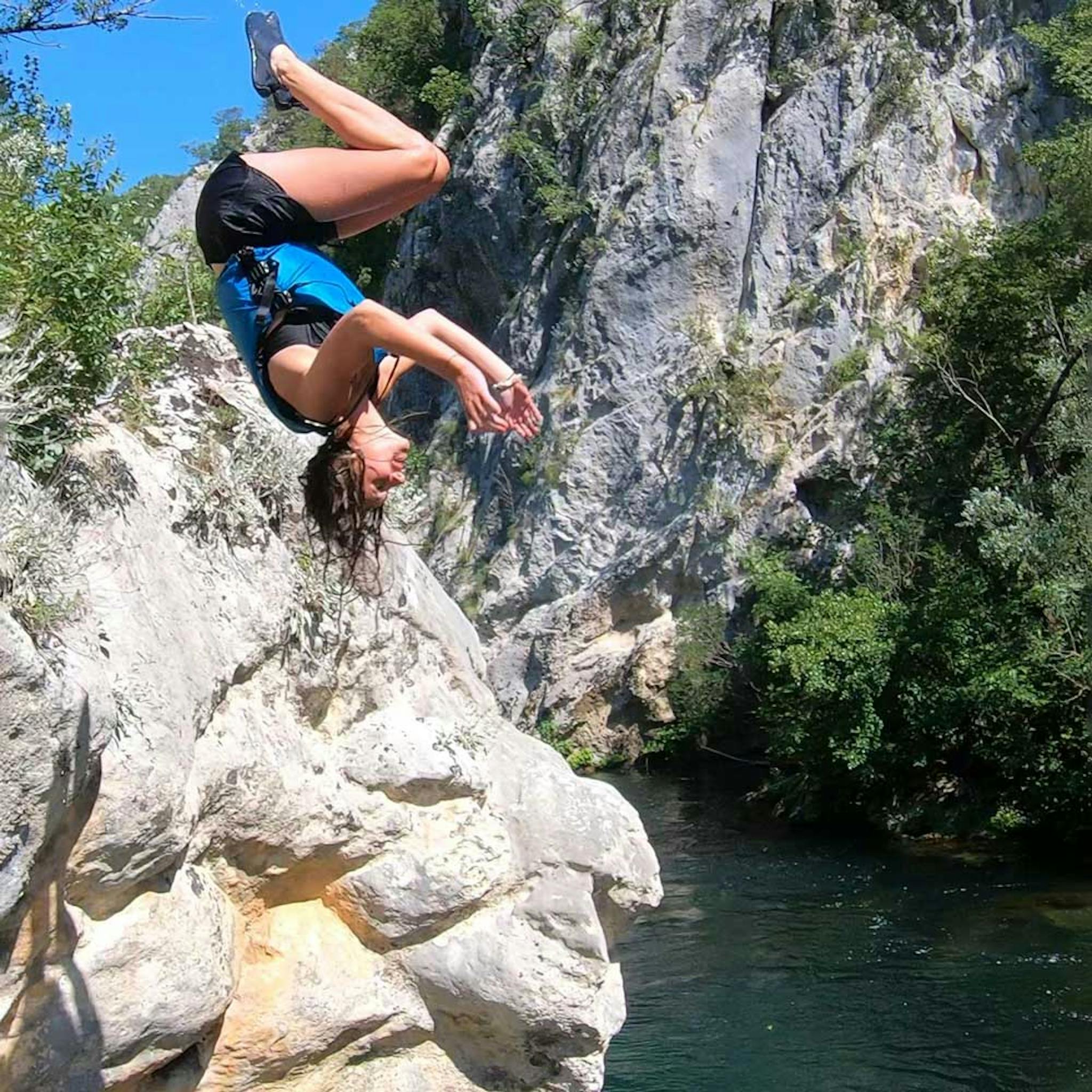cliff jumping on a cetina river rafting trip