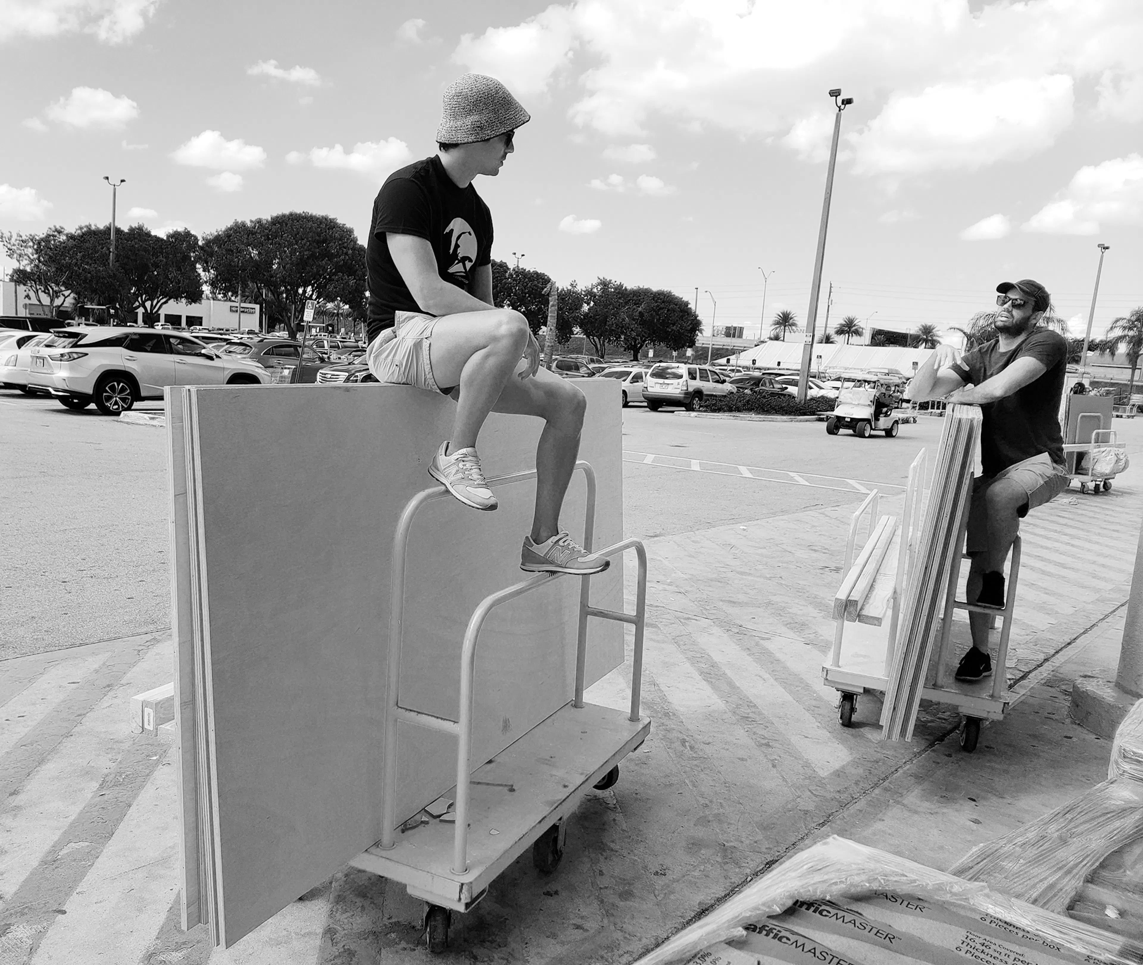 Tan Cerca, Tan Lejos Photo #6