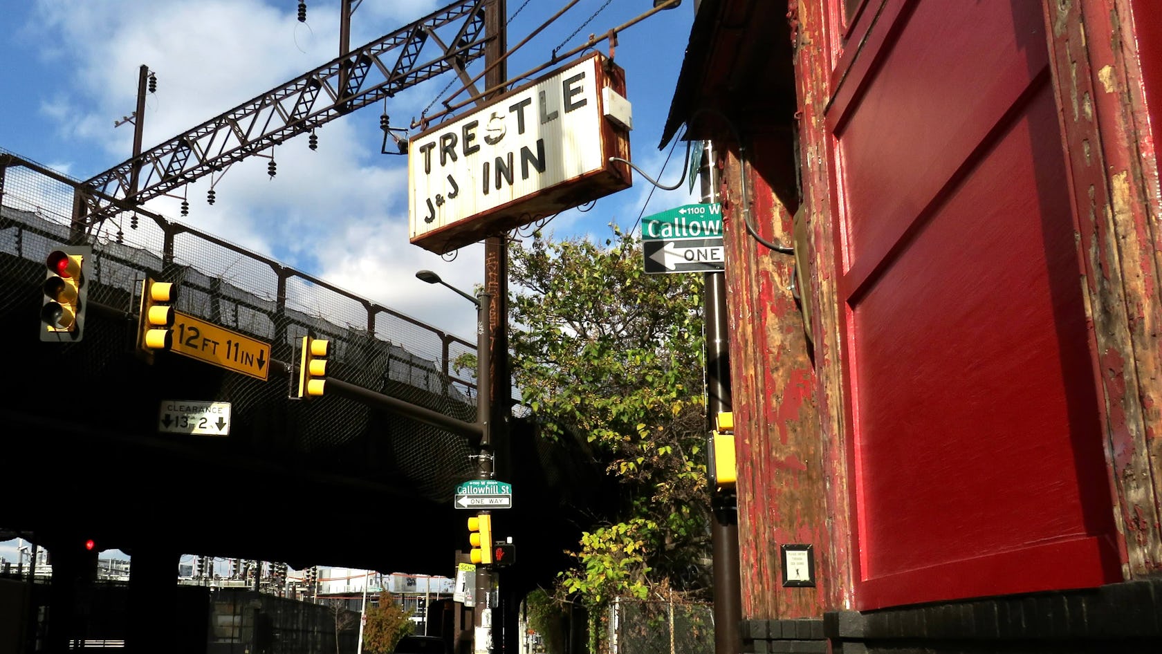 Trestle Inn with the Viaduct in the Background