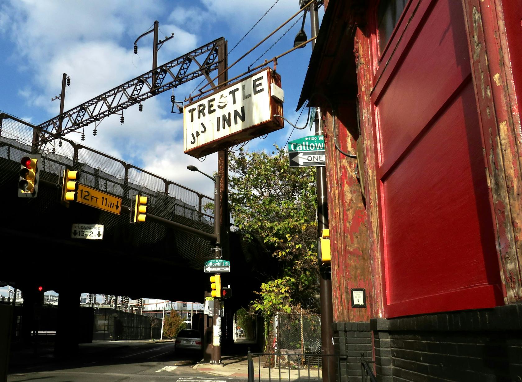 The Trestle Inn, with the Viaduct in the background