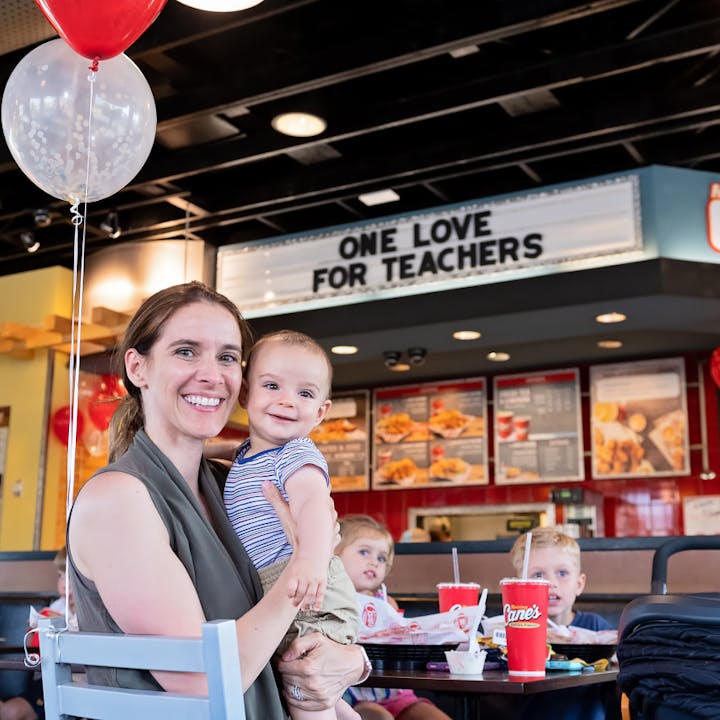 Raising Cane's Customers