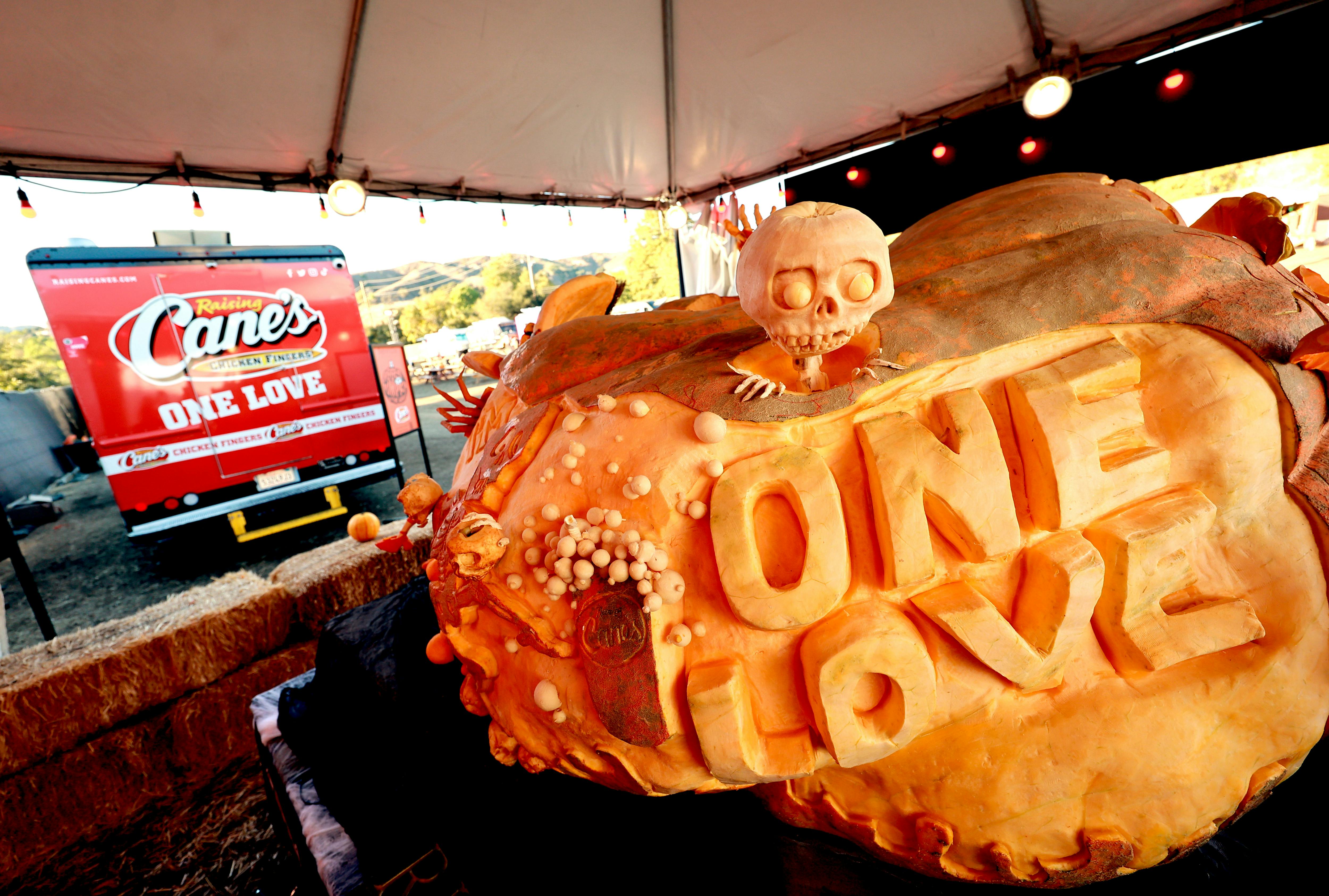 World's Biggest Pumpkin Raising Cane's