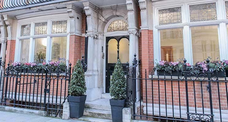Harley Street Specialist Hospital Front door