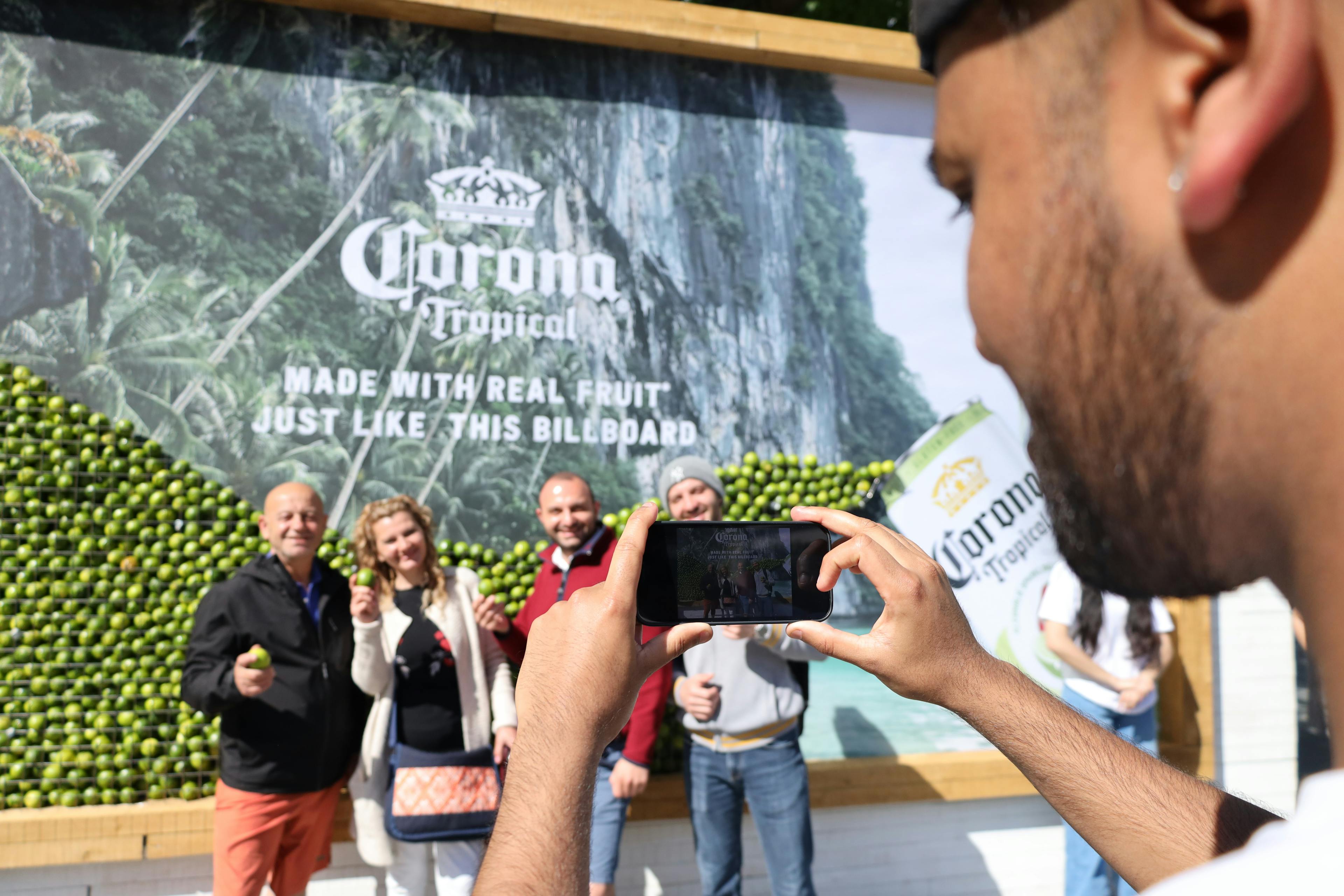 corona tropical billboard