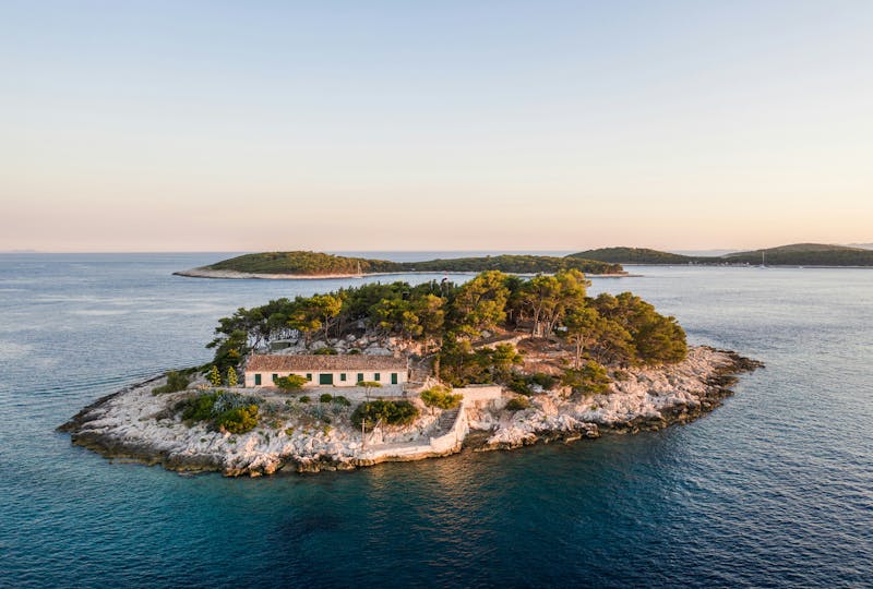 hvar