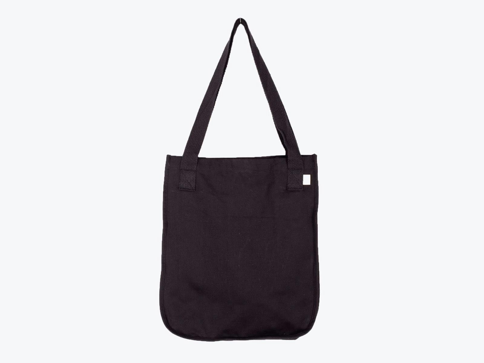 black tote