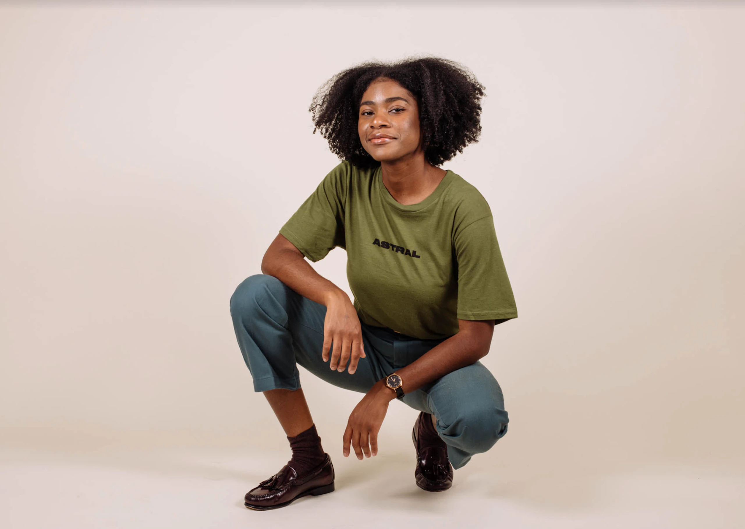 women wearing green shirt