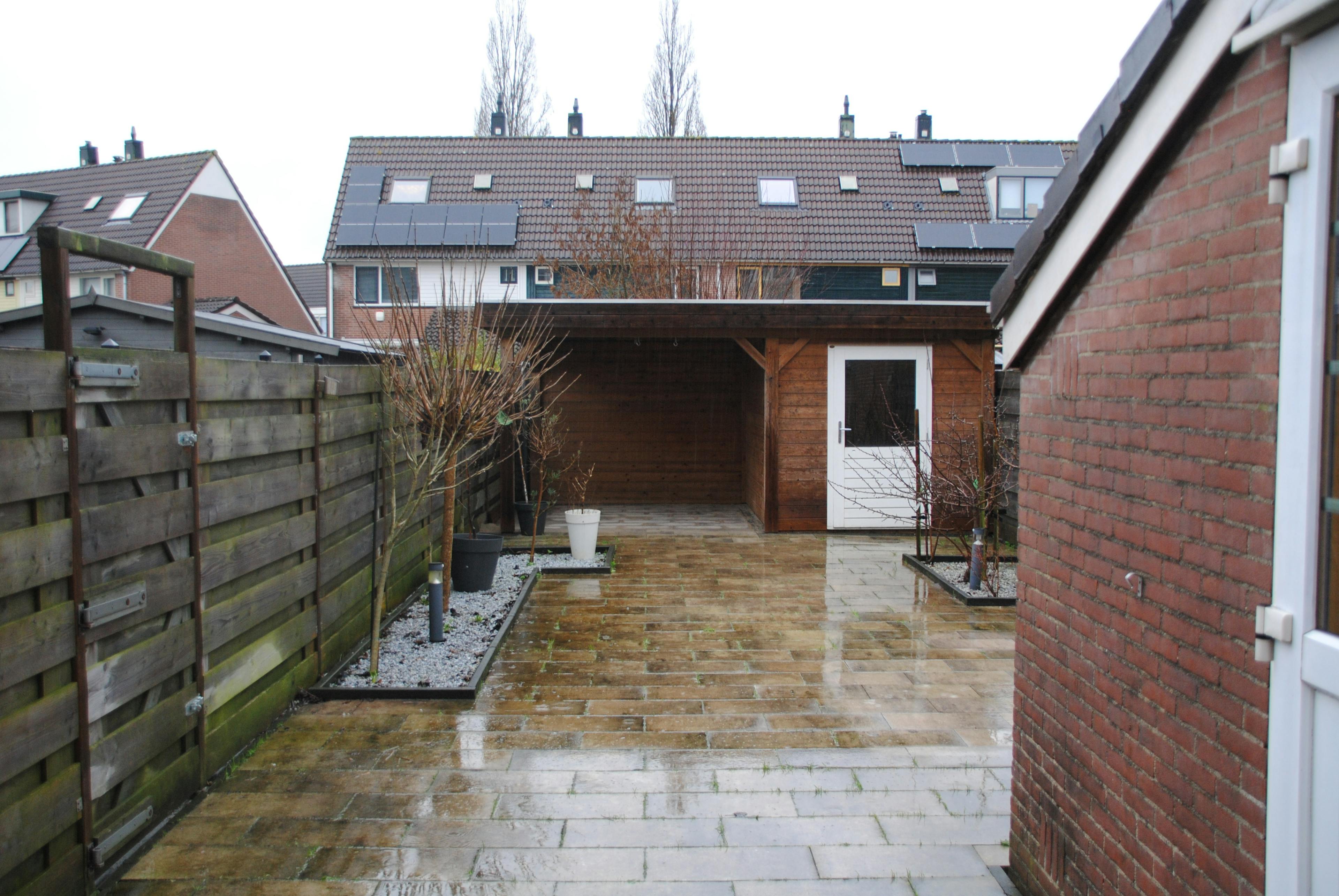 Achtertuin