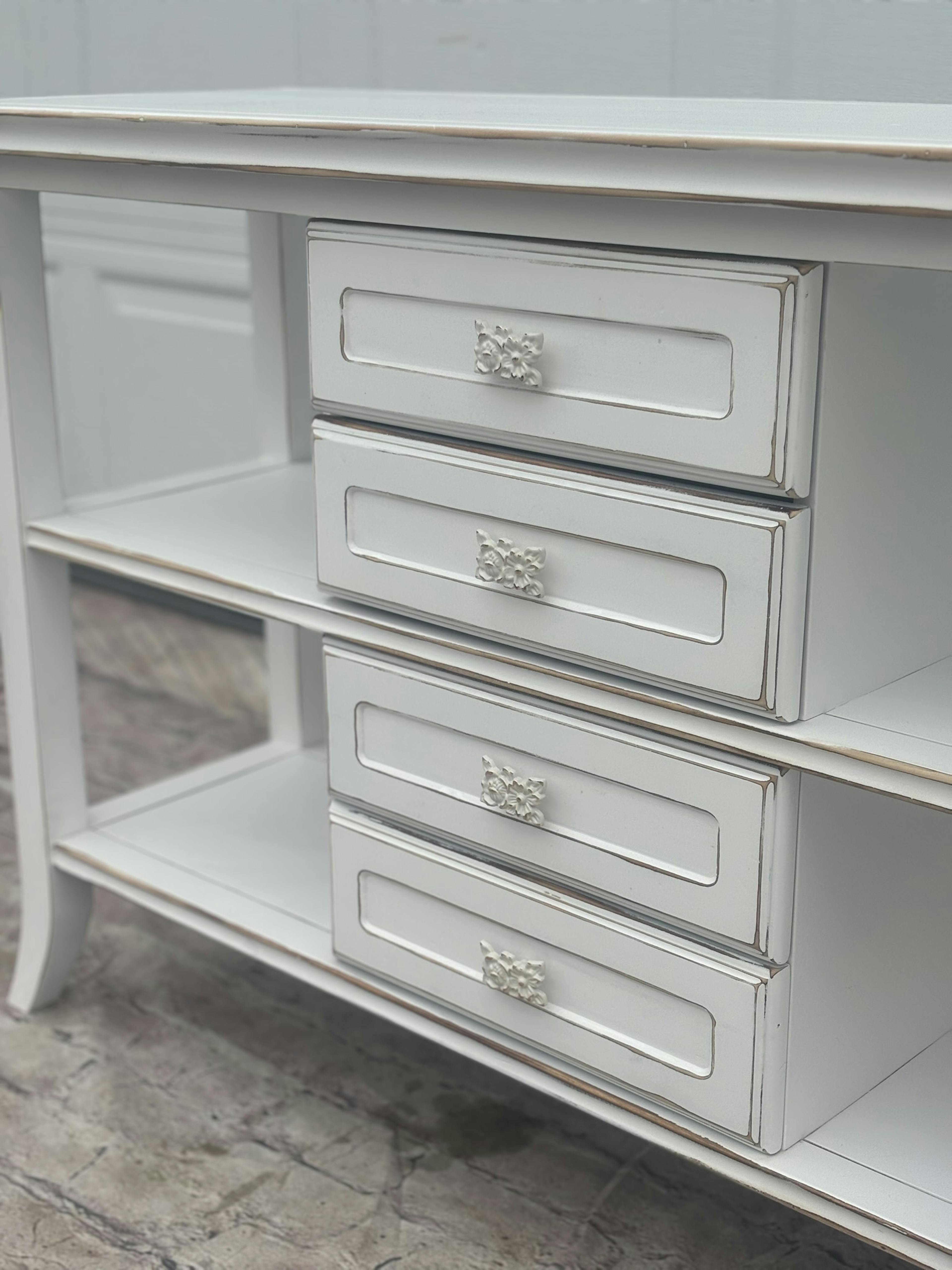 white farmhouse distressed shabby chic chalk paint refinishing 