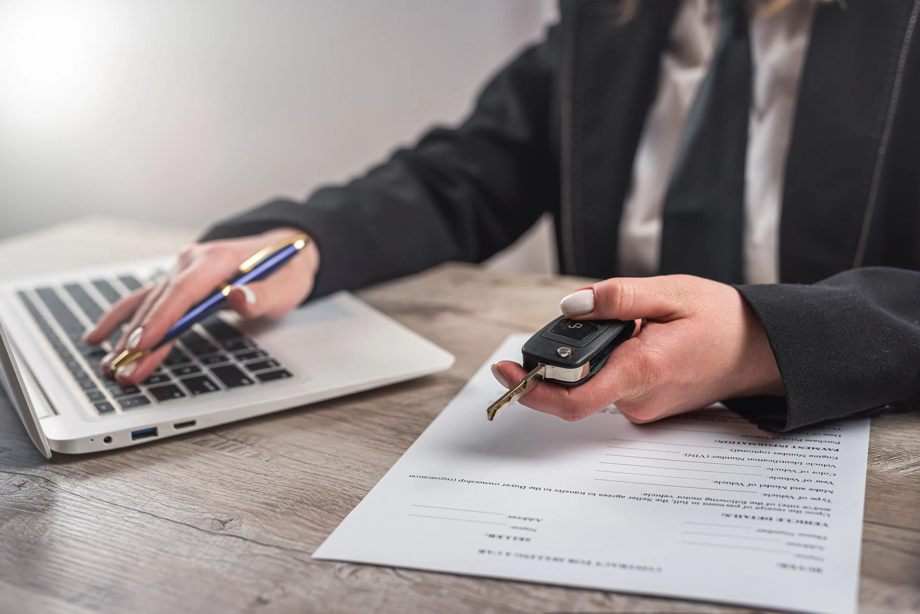FCA steps up scrutiny as car finance claims ads surge across social media