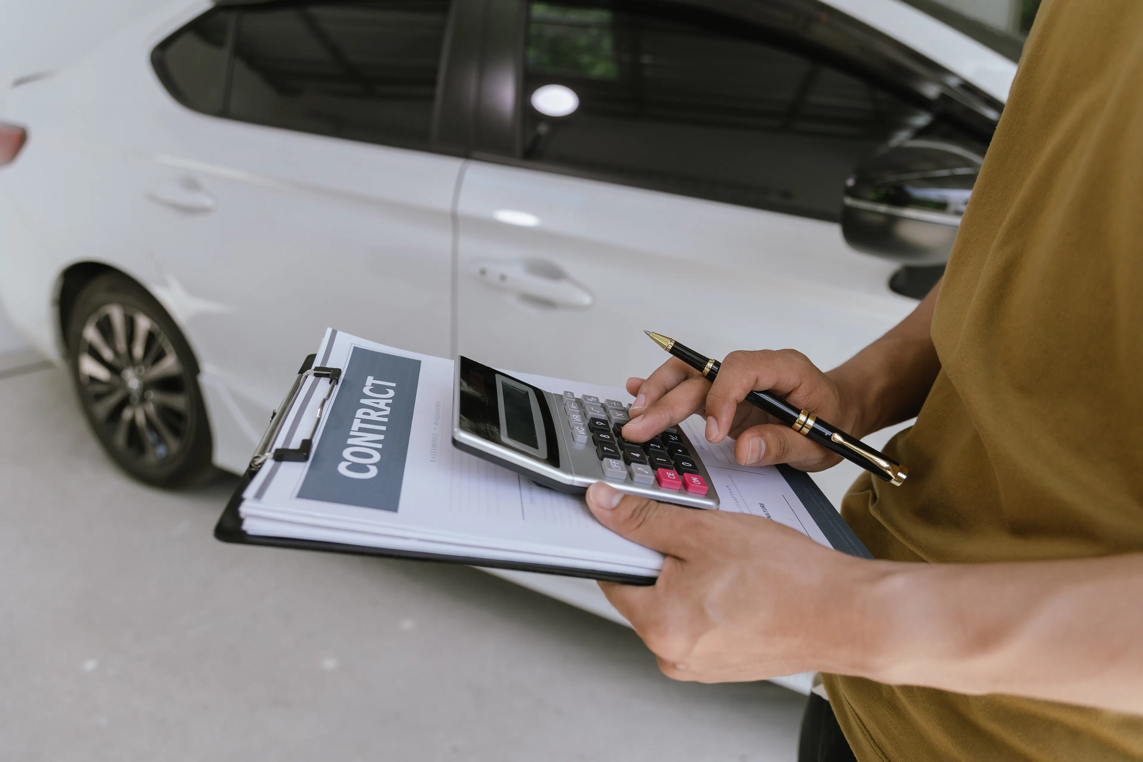 Major Law Firm Calls for Car Finance Claims Advertising Ban