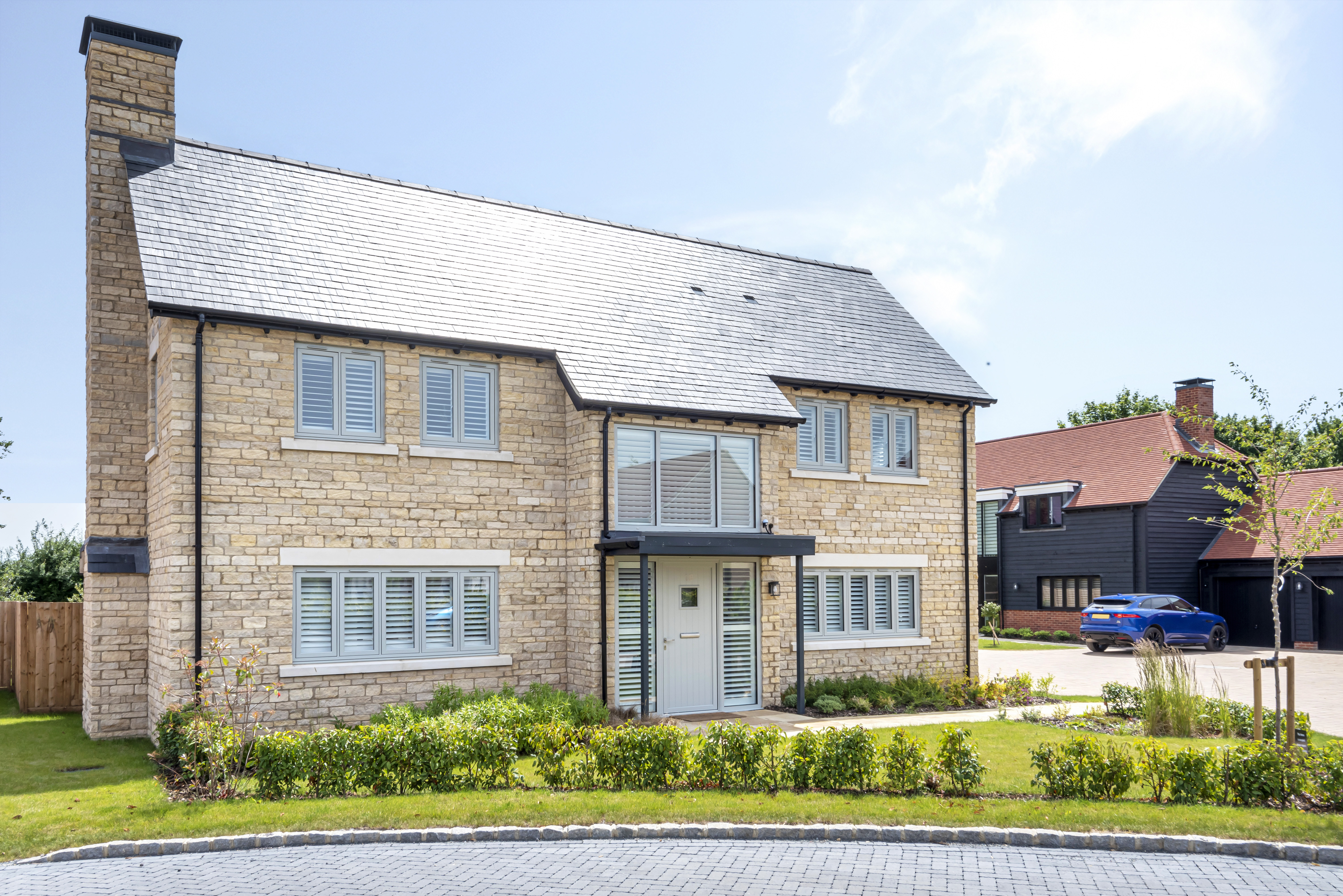 SIX ACRES WARBOROUGH 