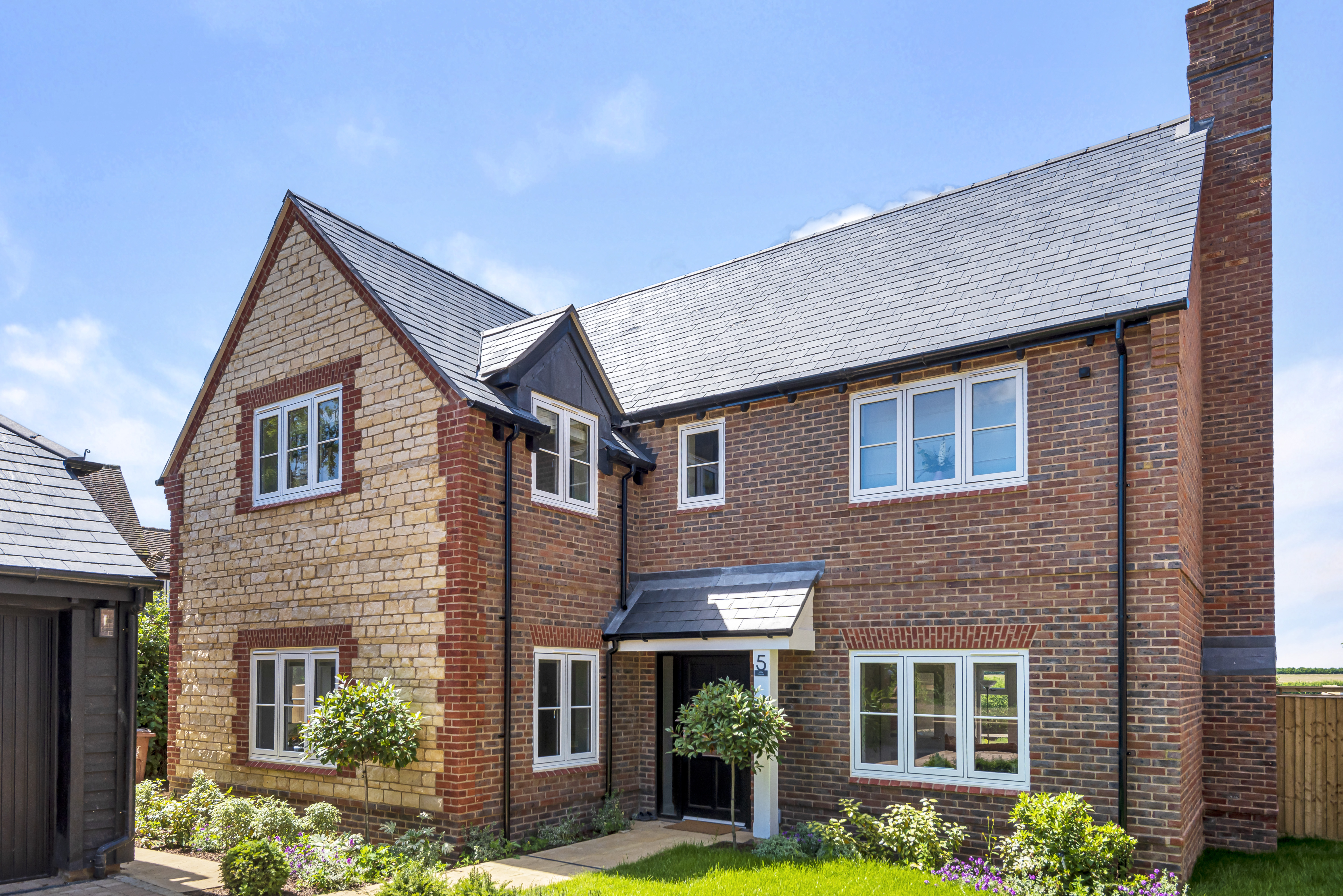 NEWTON FIELDS LONG CRENDON 