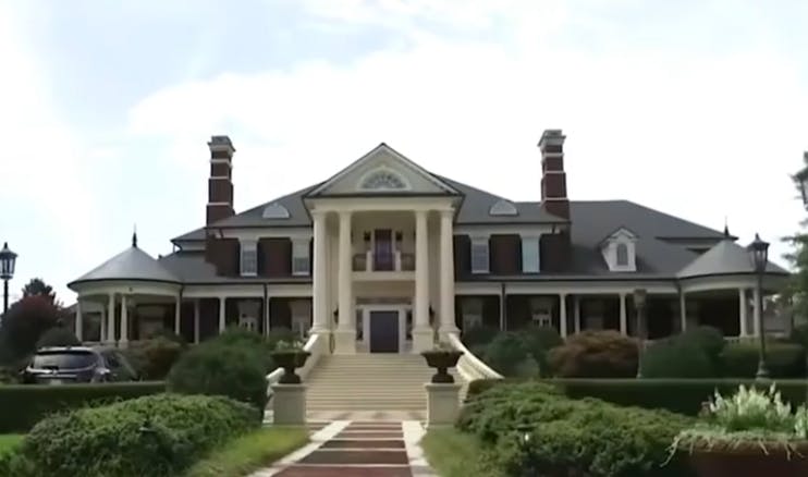 Ken Corsini tours Dwight Howards Mansion