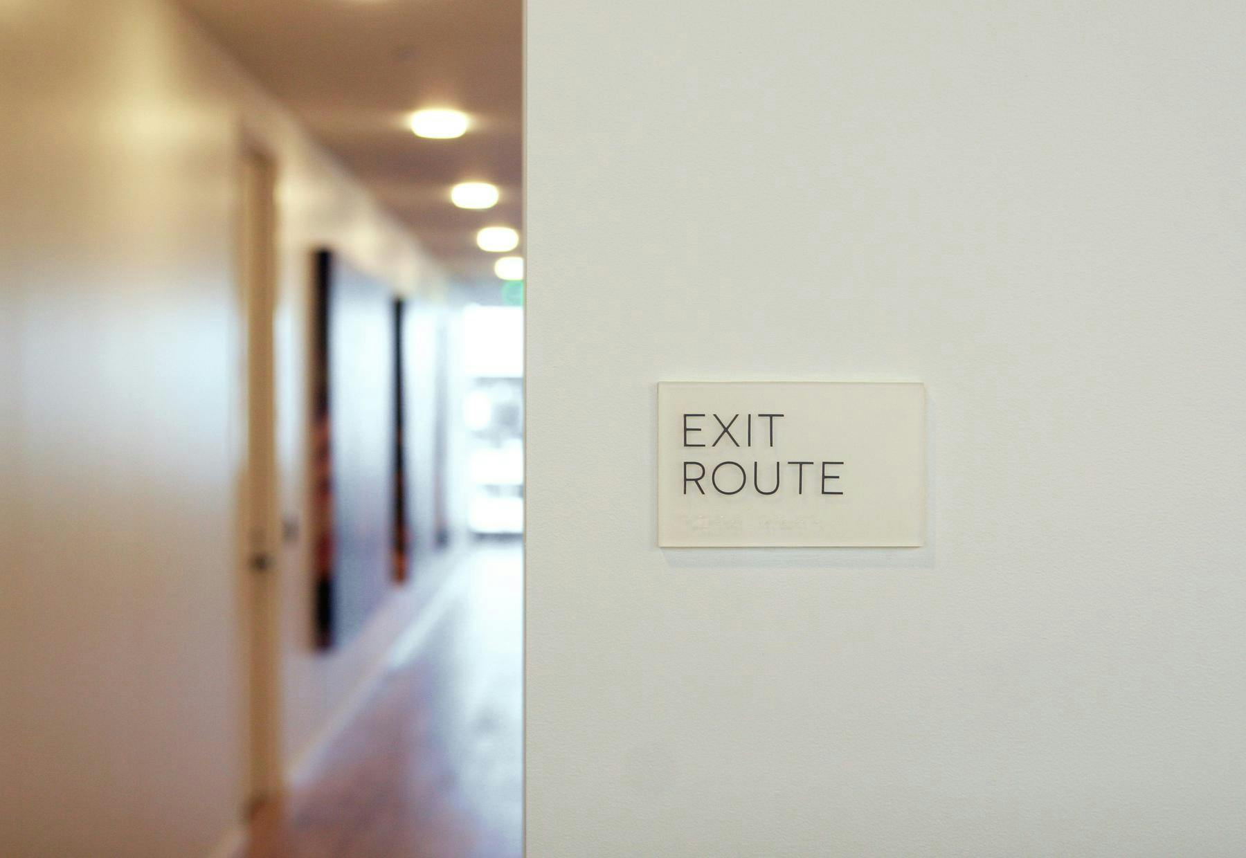 exit route sign