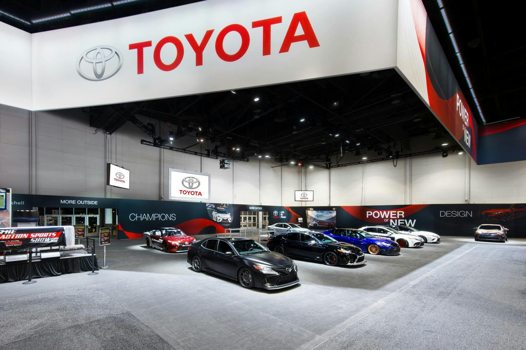 auto show angle two