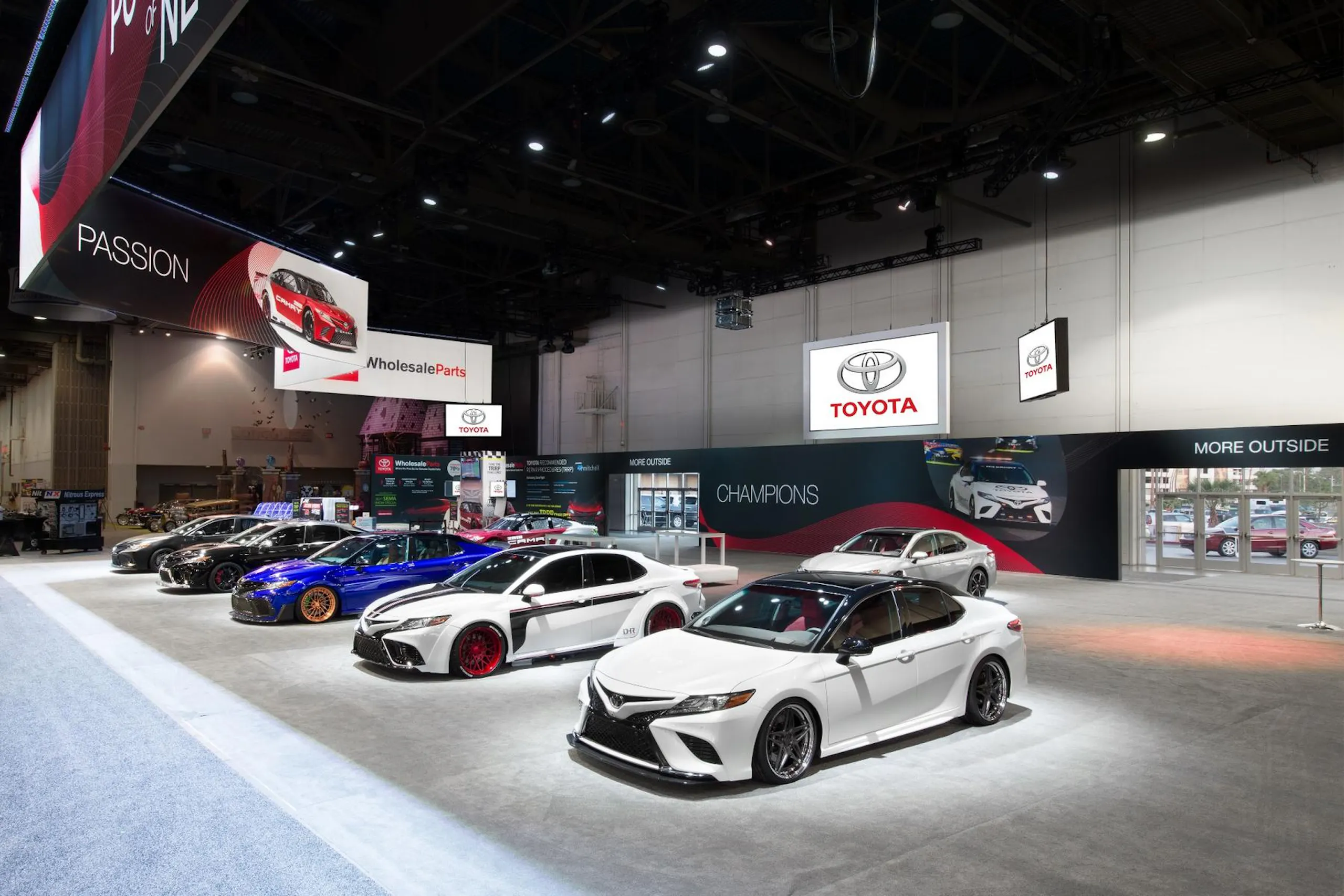 auto show angle three