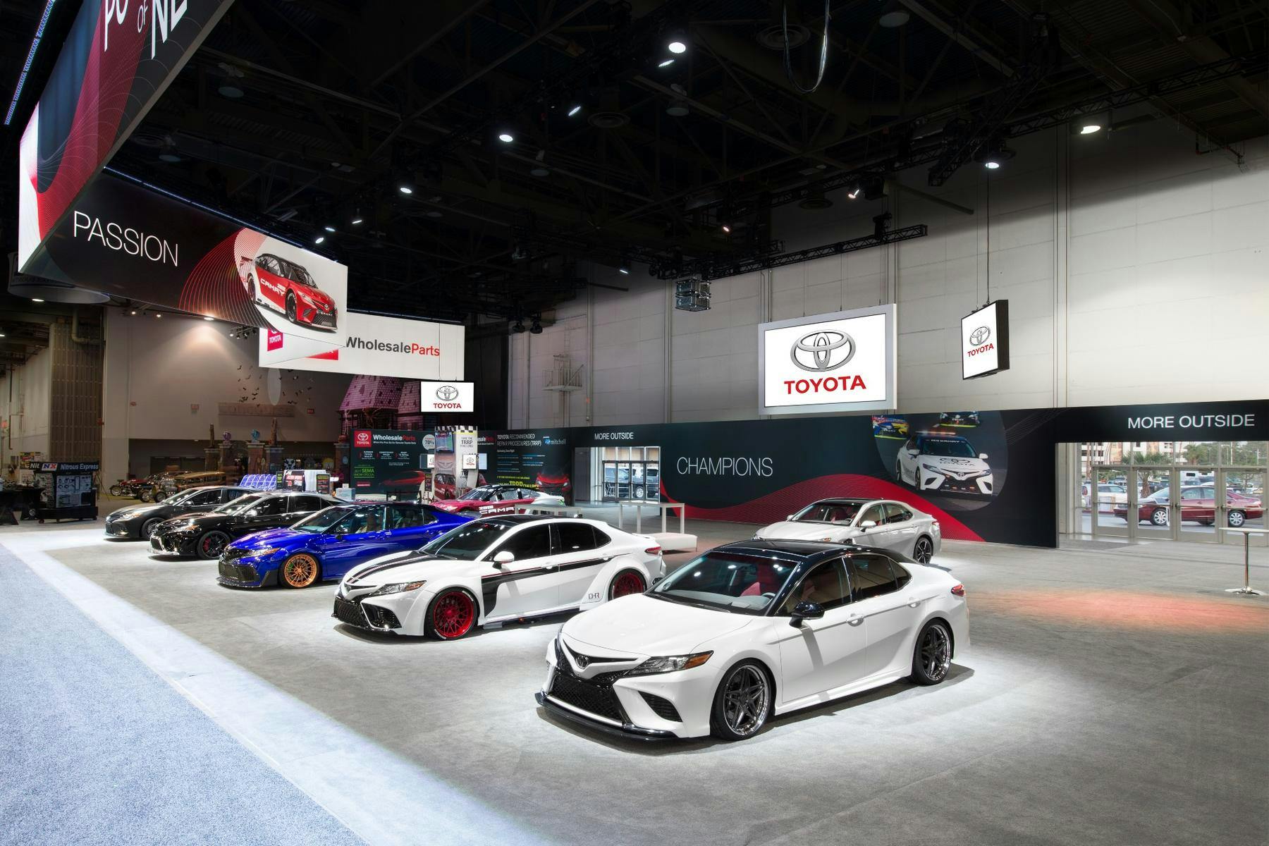 auto show angle three