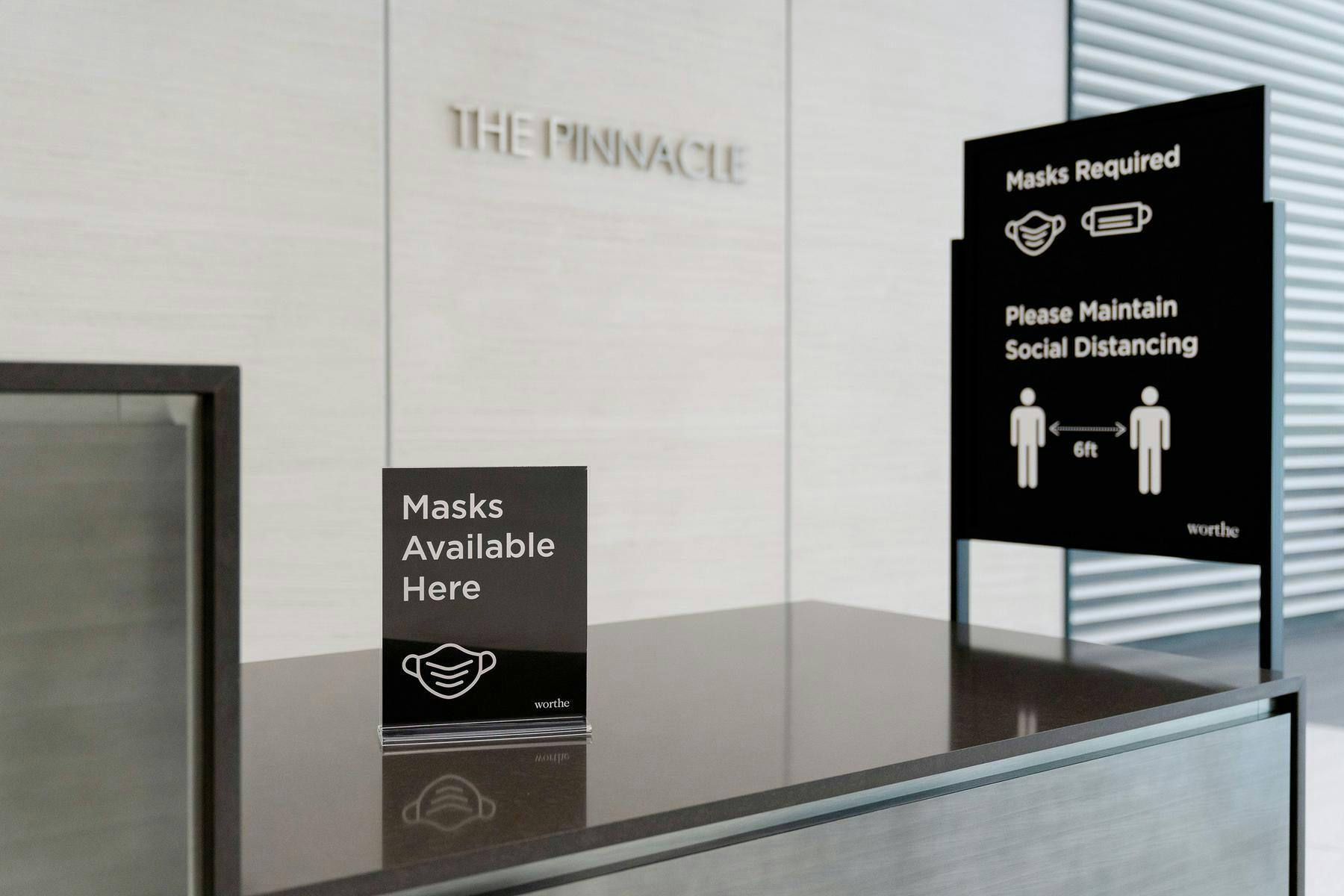 masks available table sign