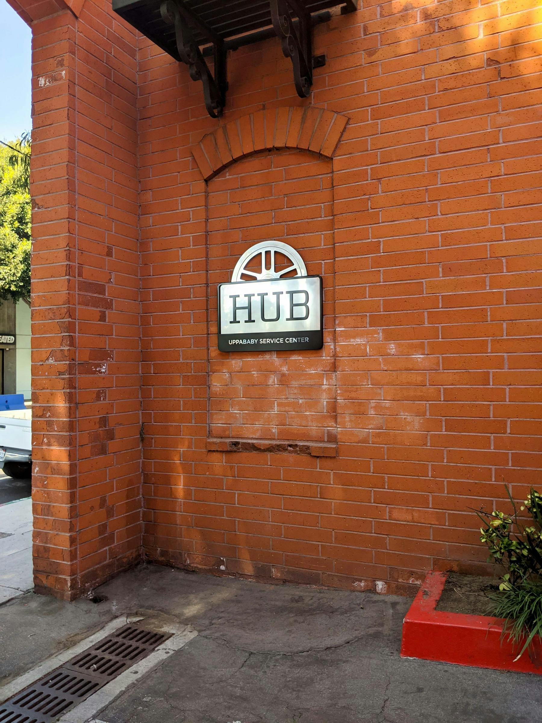 alley hub sign