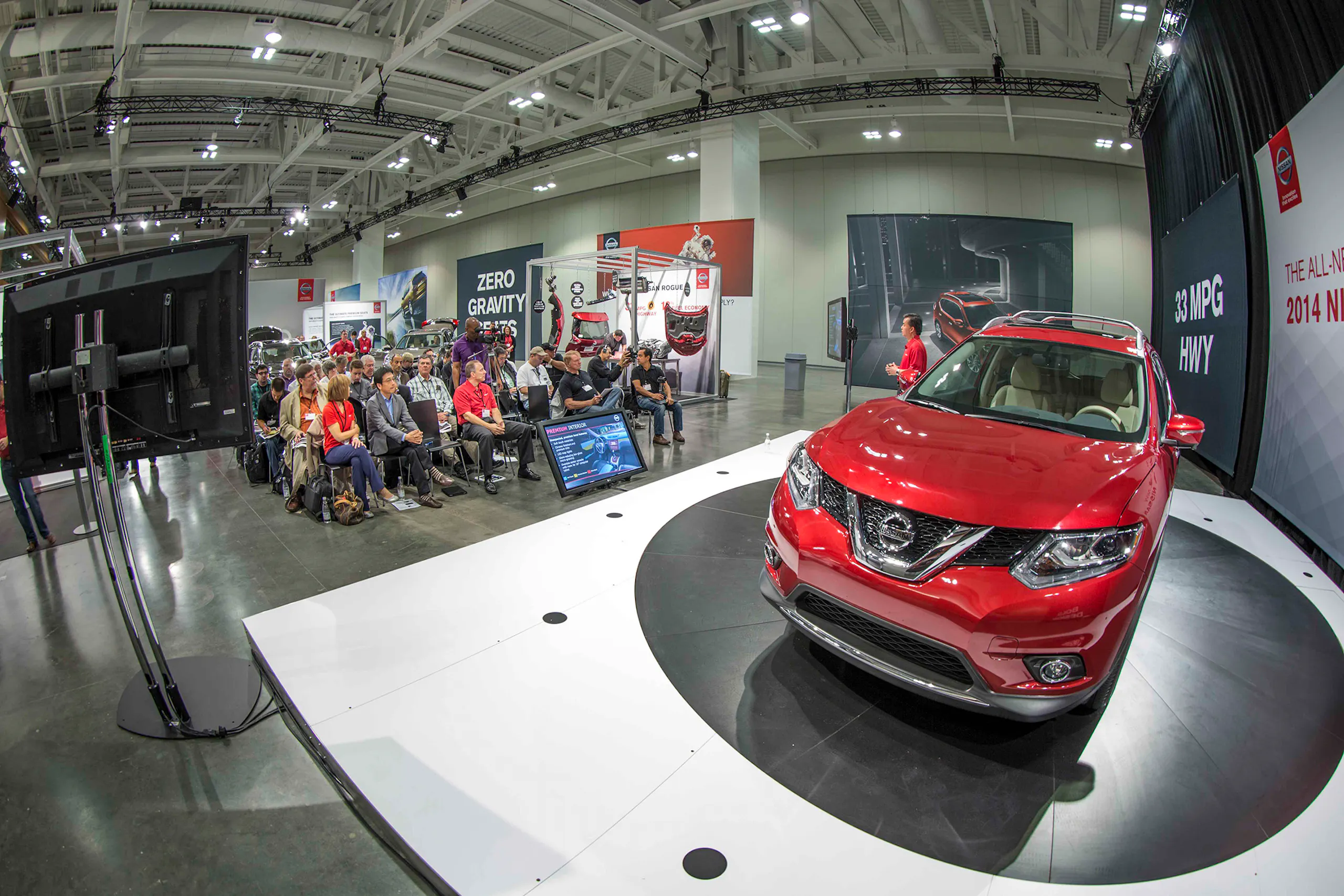 Nissan Rouge launch graphics 2