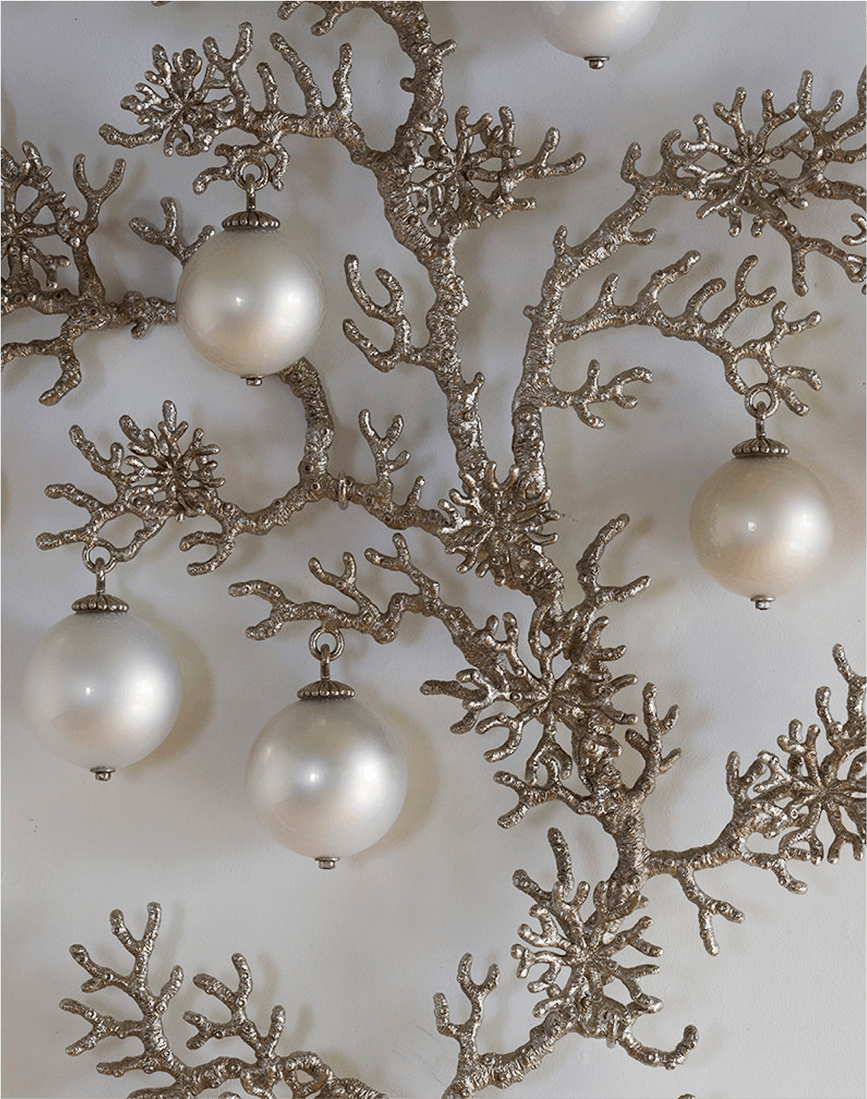 Timothy Horn Gorgonia 14 2017 nickel-plated bronze, mirrored blown glass 56 x 40 x 8 inches