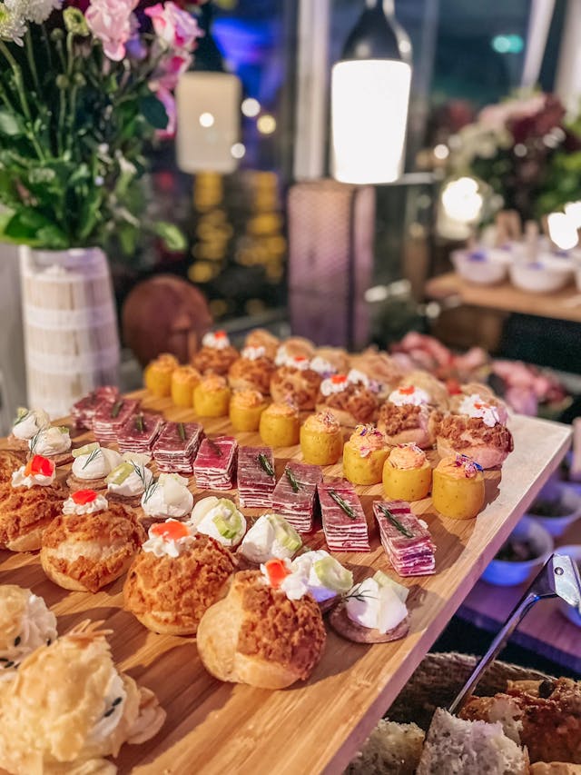 Service de catering à Paris et Ile de France par le traiteur artisan Le Réfectoire