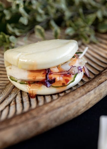 Catering street food pour les entreprises à Paris 75 par le traiteur Le Réfectoire