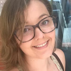 A patients headshot - Jodie