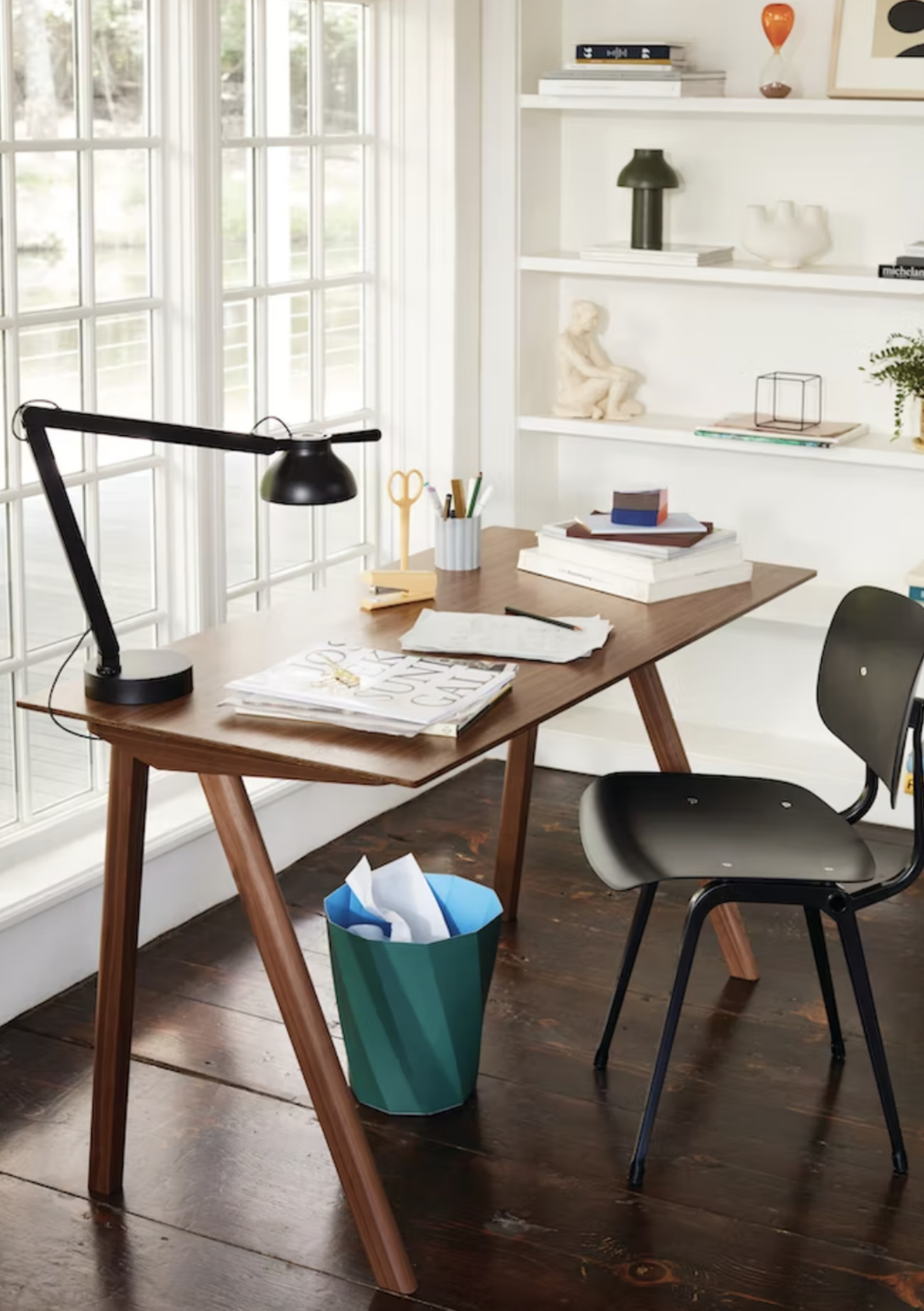 desk + office chair black