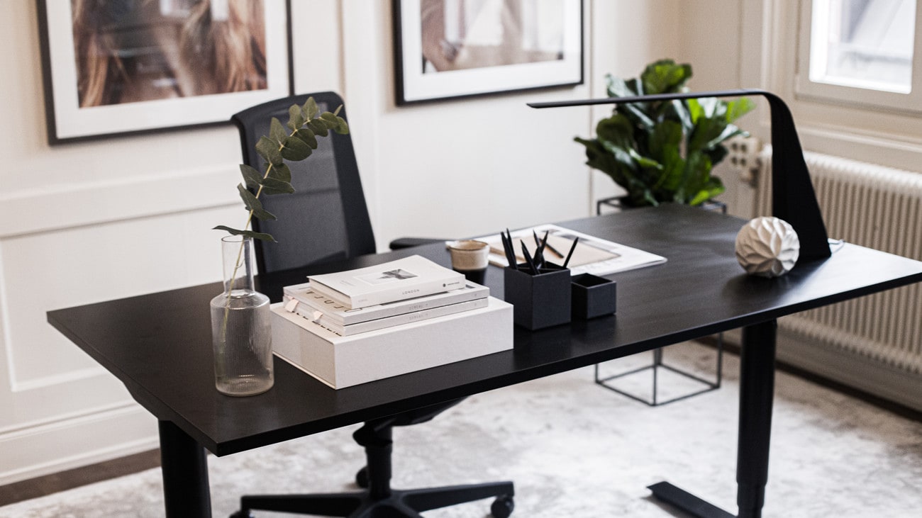 black-desk