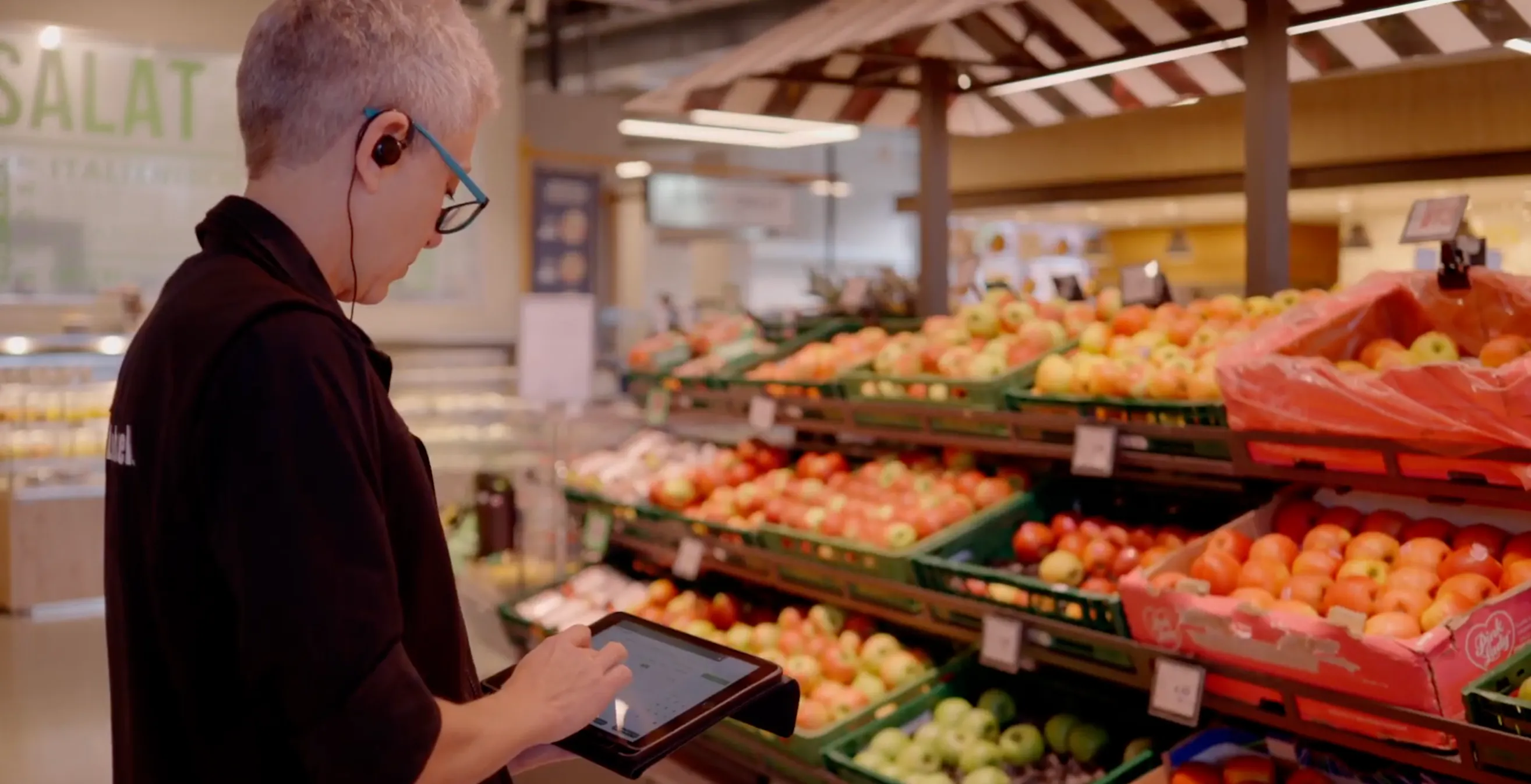 A user working with Freshflow