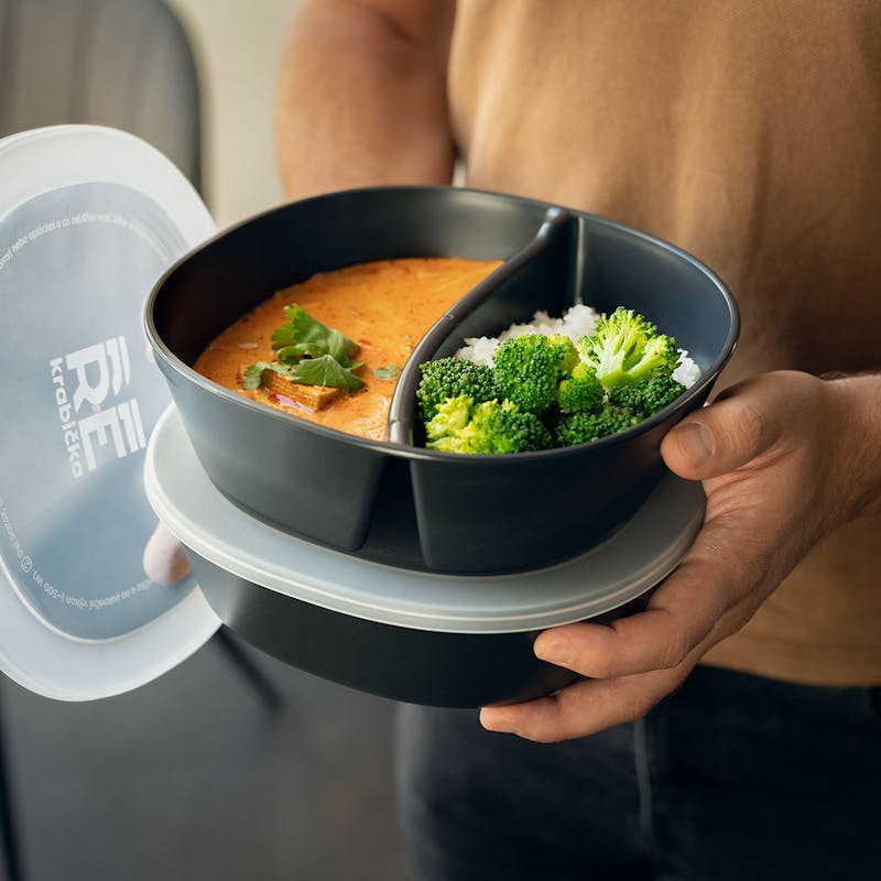 Have your food or drink packed in returnable packaging