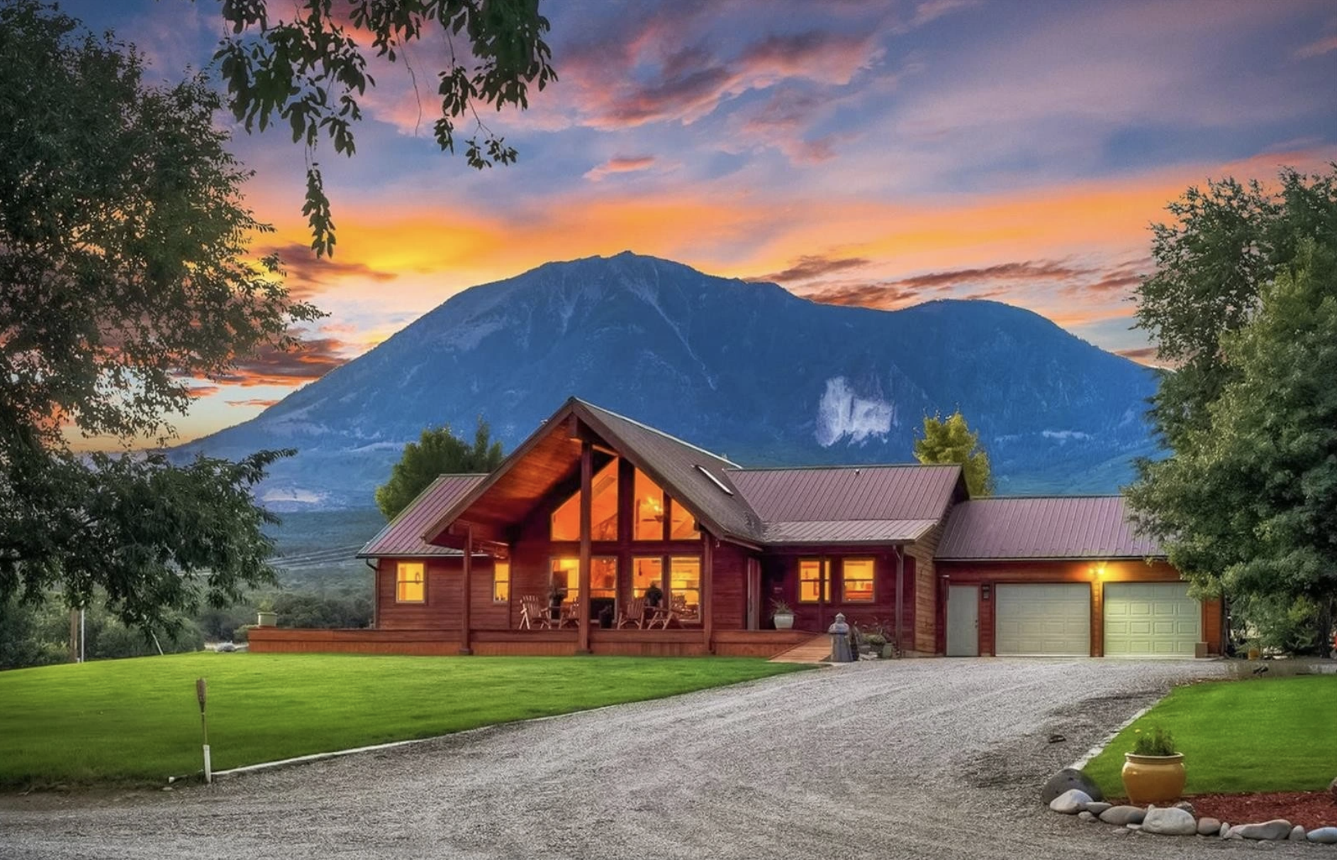 Kick Back and Relax at These Rugged Luxury Western Retreats RE/MAX NEWS