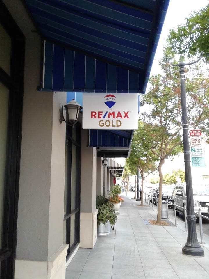 Gold Nation Inside the Success of the World’s No. 1 RE/MAX Brokerage