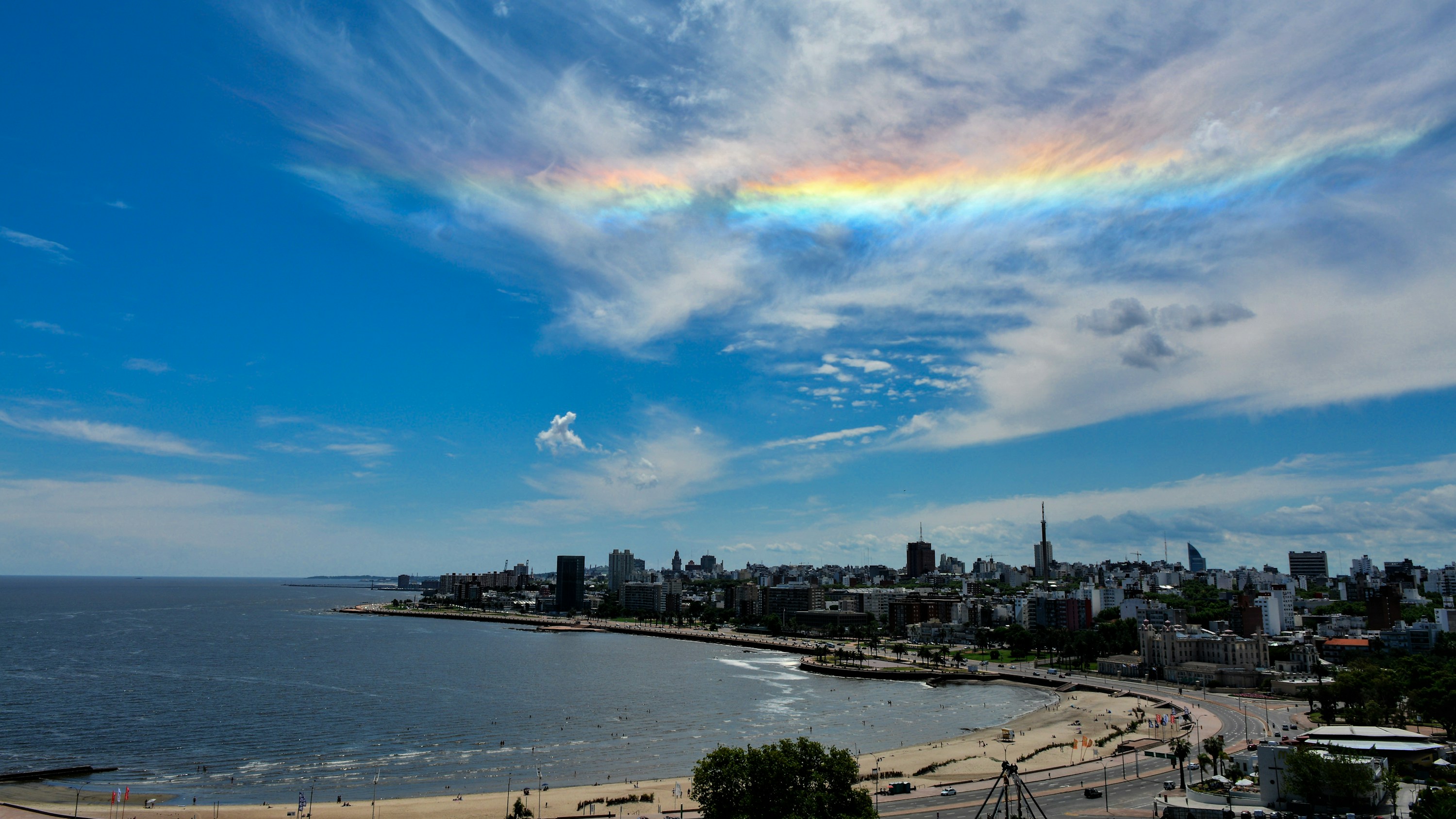 https://images.prismic.io/remotecrew-website/_XKKbwCKbFr41Lvq_hire-developers-in-uruguay.jpg?auto=format%2Ccompress&rect=0%2C0%2C3000%2C1575&w=2400&h=1260
