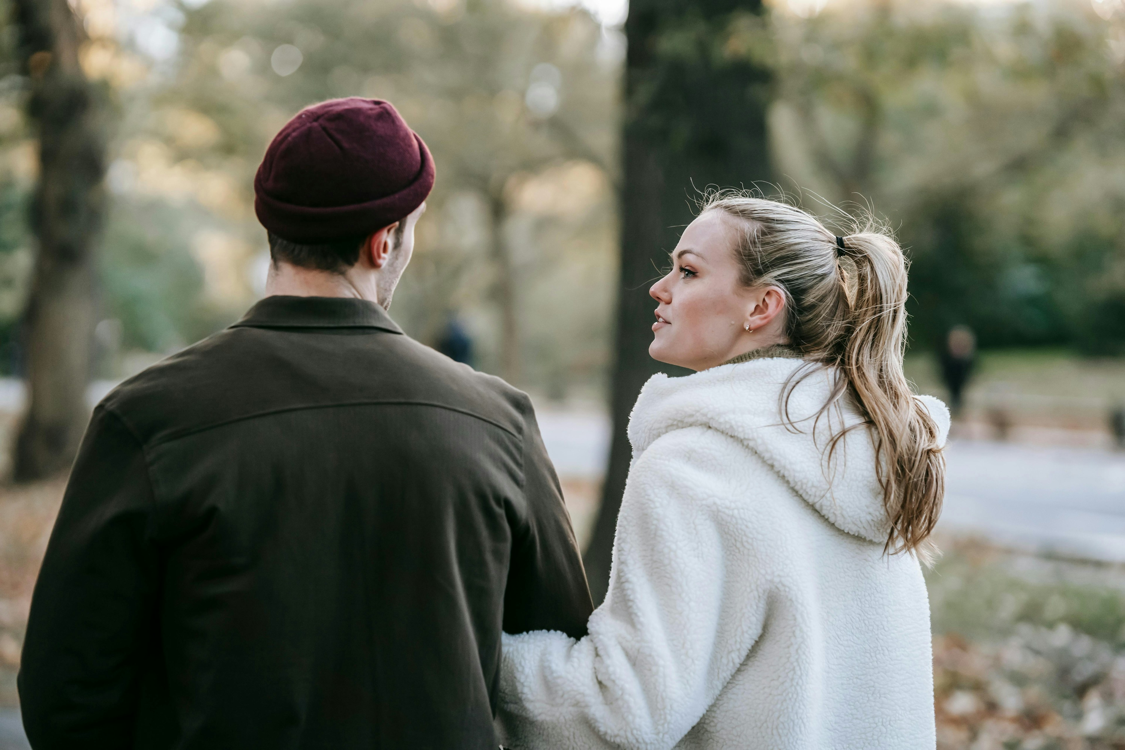 A happy couple in a park | Relationship | Renée Space Blog