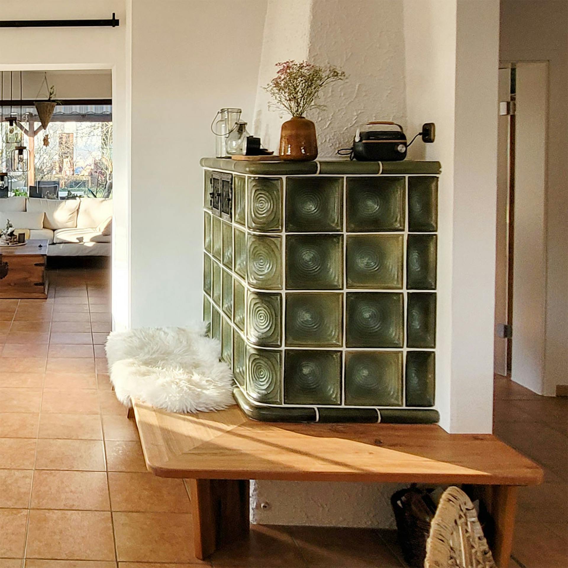 Kachelofen im Stil der 80er Jahre