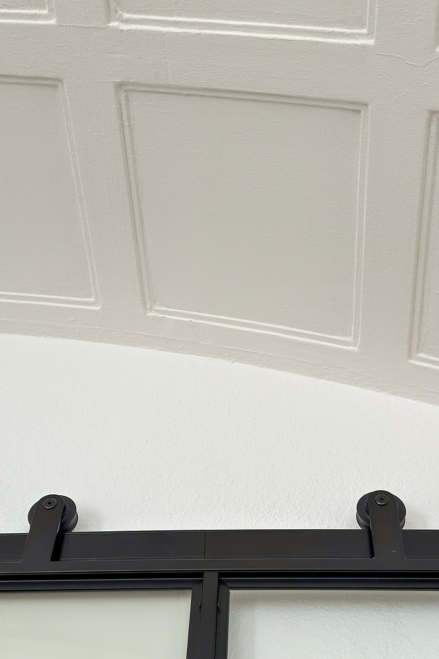 dekorativer Stuck an der Decke