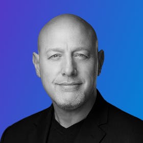 Jamie Ninneman headshot