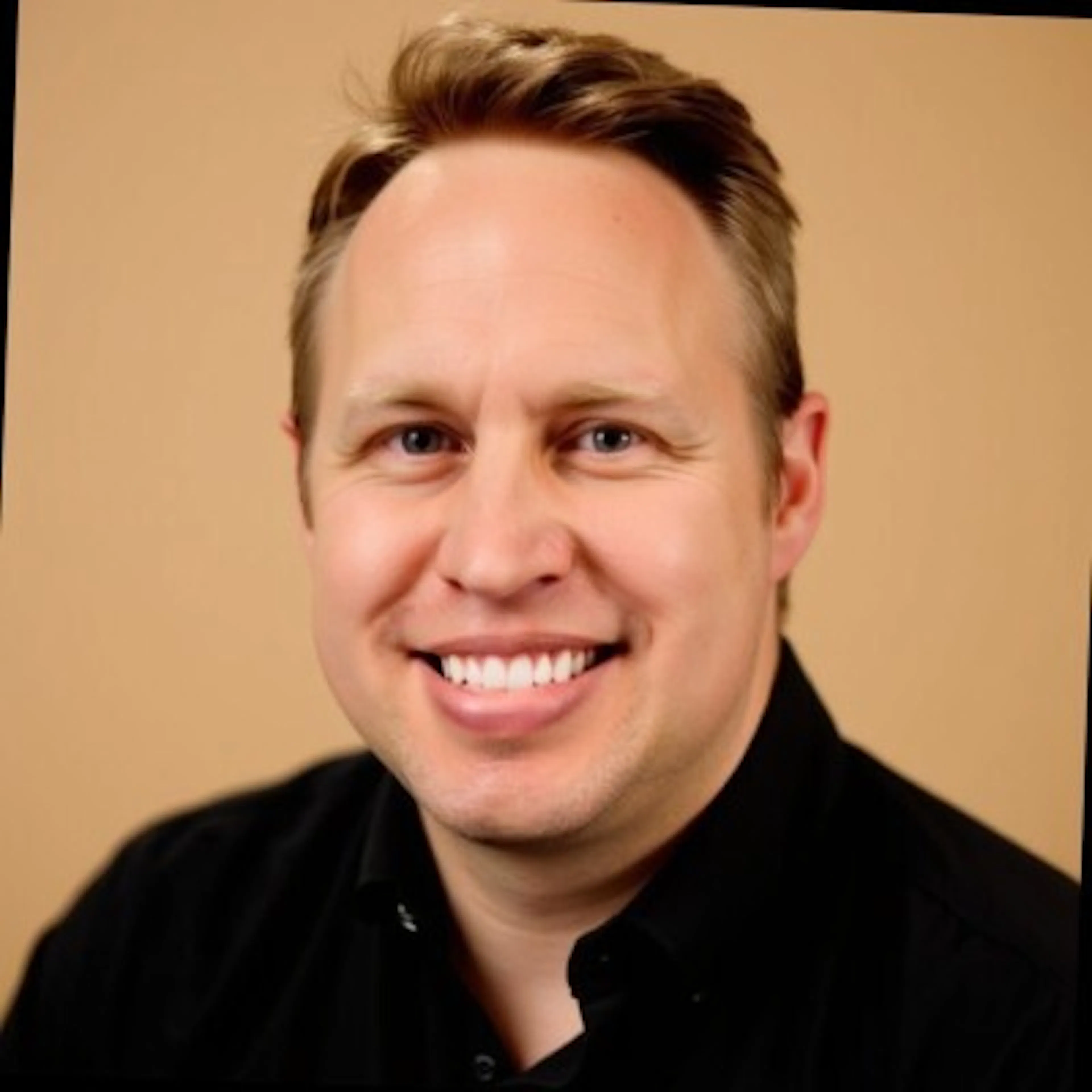 Josh Ellars headshot