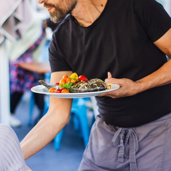 Изображение Встречаем по одёжке: дресс-код в ресторане