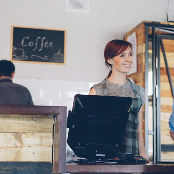 Изображение Restik vs Quick Resto: подробное сравнение 2026